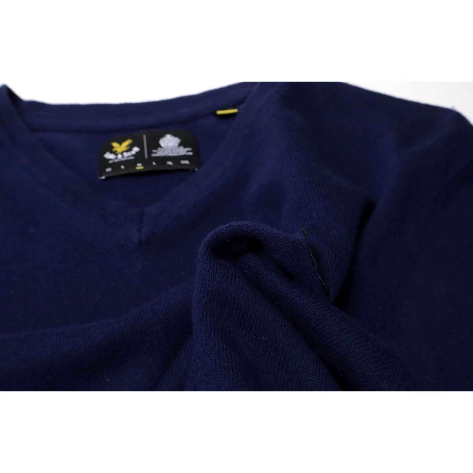 Lyle & Scott LYLE & SCOTT Jumper Men's MEDIUM Navy Blue Logo V-Neck Pullover Merino Blend Size US M / EU 48-50 / 2 - 6 Thumbnail