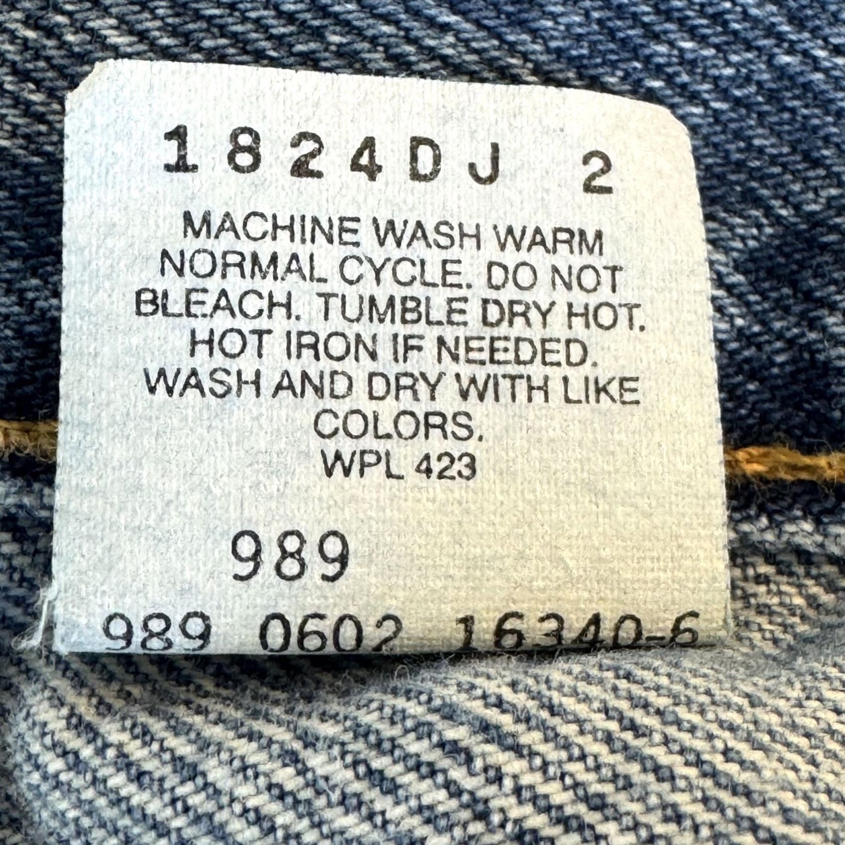 Levi's VINTAGE Levi's 550 Jeans Mens 38x34 Blue Relaxed Fit Tapered Leg Denim Zip Fly Size US 38 / EU 54 - 4 Thumbnail