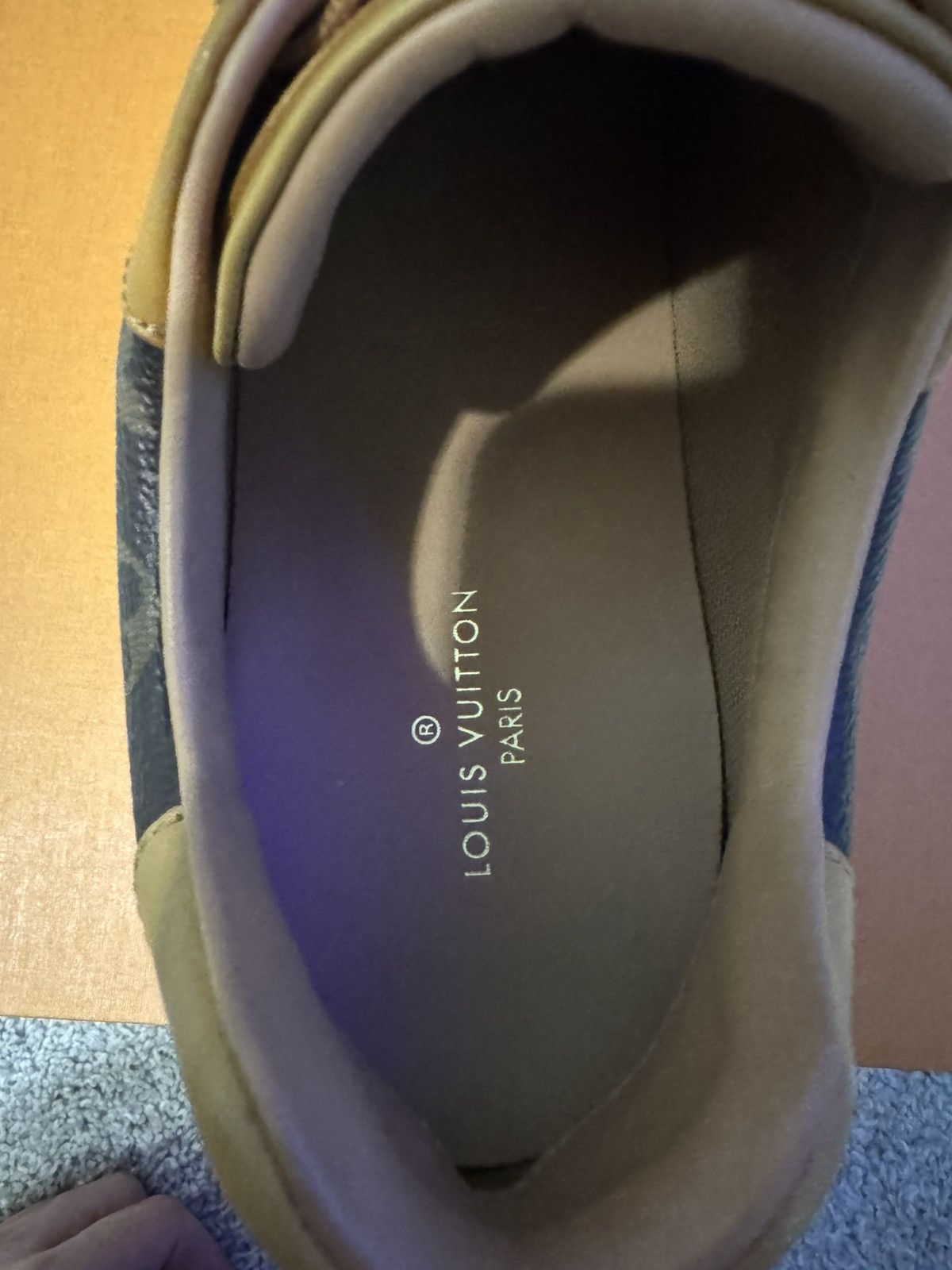 Louis Vuitton Louis Vuitton Run Away size 10(US) Size US 10 / EU 43 - 5 Thumbnail