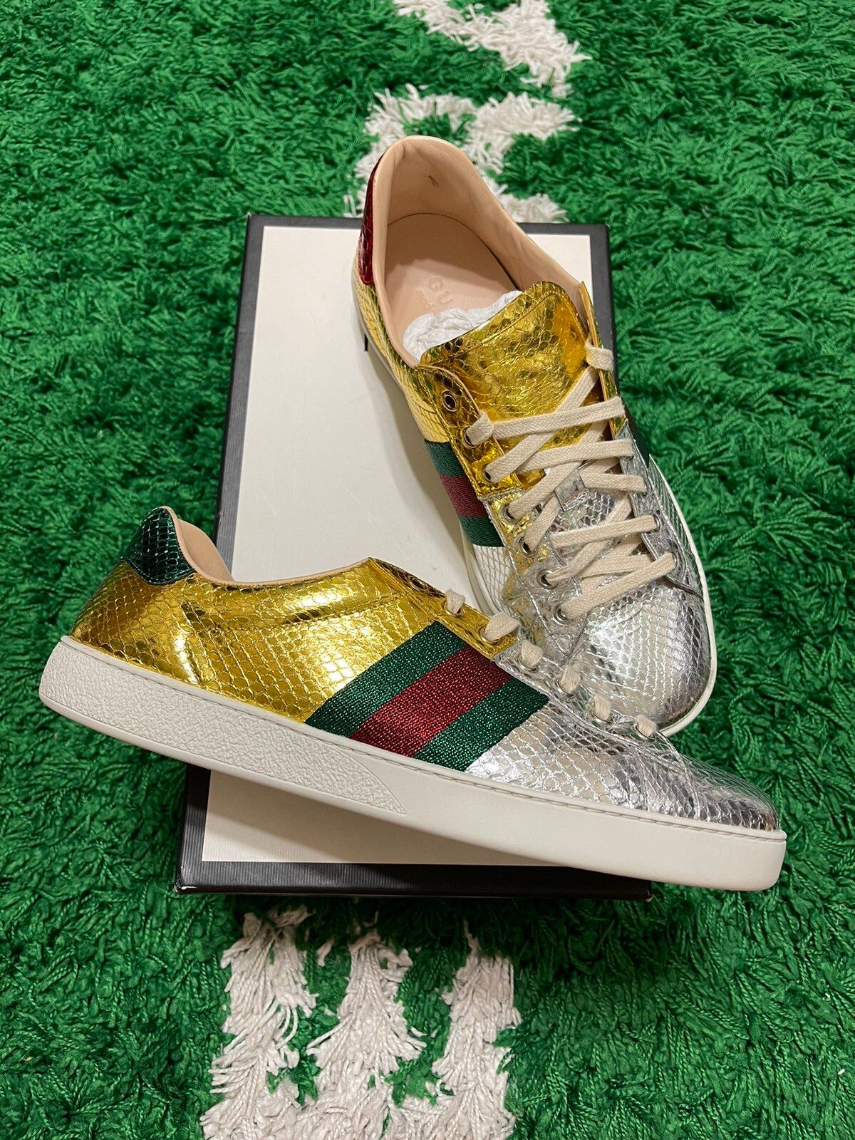 NEW GUCCI ACE SNEAKERS GG LOGO METALLIC LEATHER GOLD 10.5G MENS