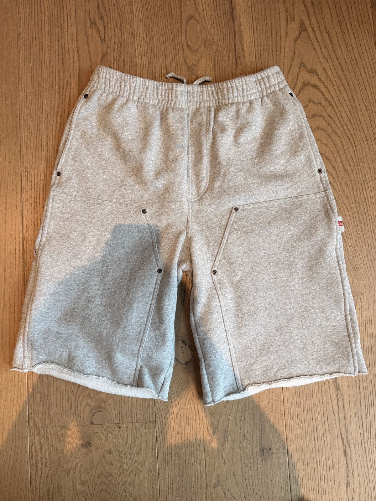 Supreme Supreme Double Knee Painter Sweatshort 'Heather Grey' Size US 32 / EU 48 - 1 Thumbnail