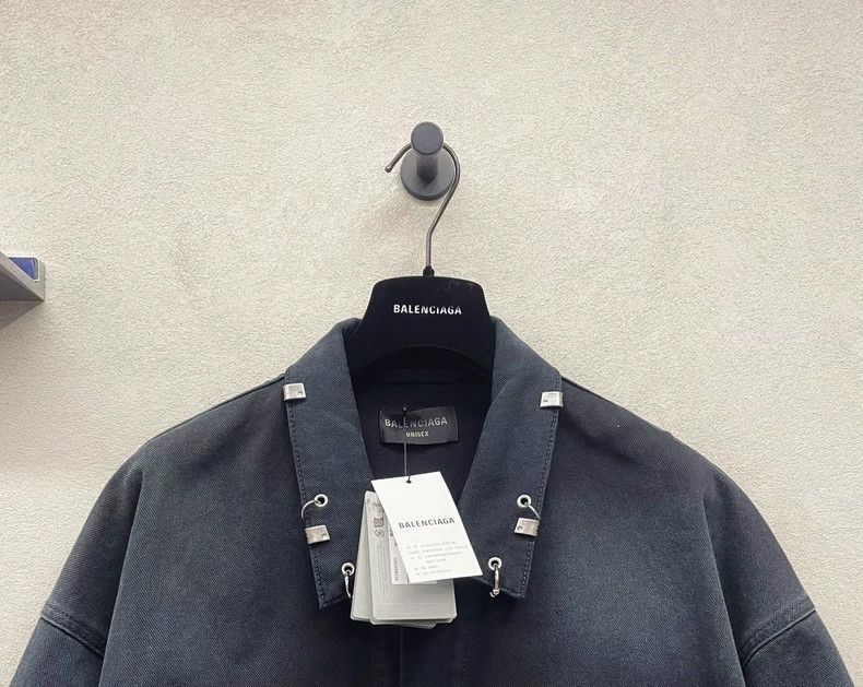 Balenciaga Balenciaga Lapel solid color single-breasted loose long-sl Size US L / EU 52-54 / 3 - 4 Thumbnail