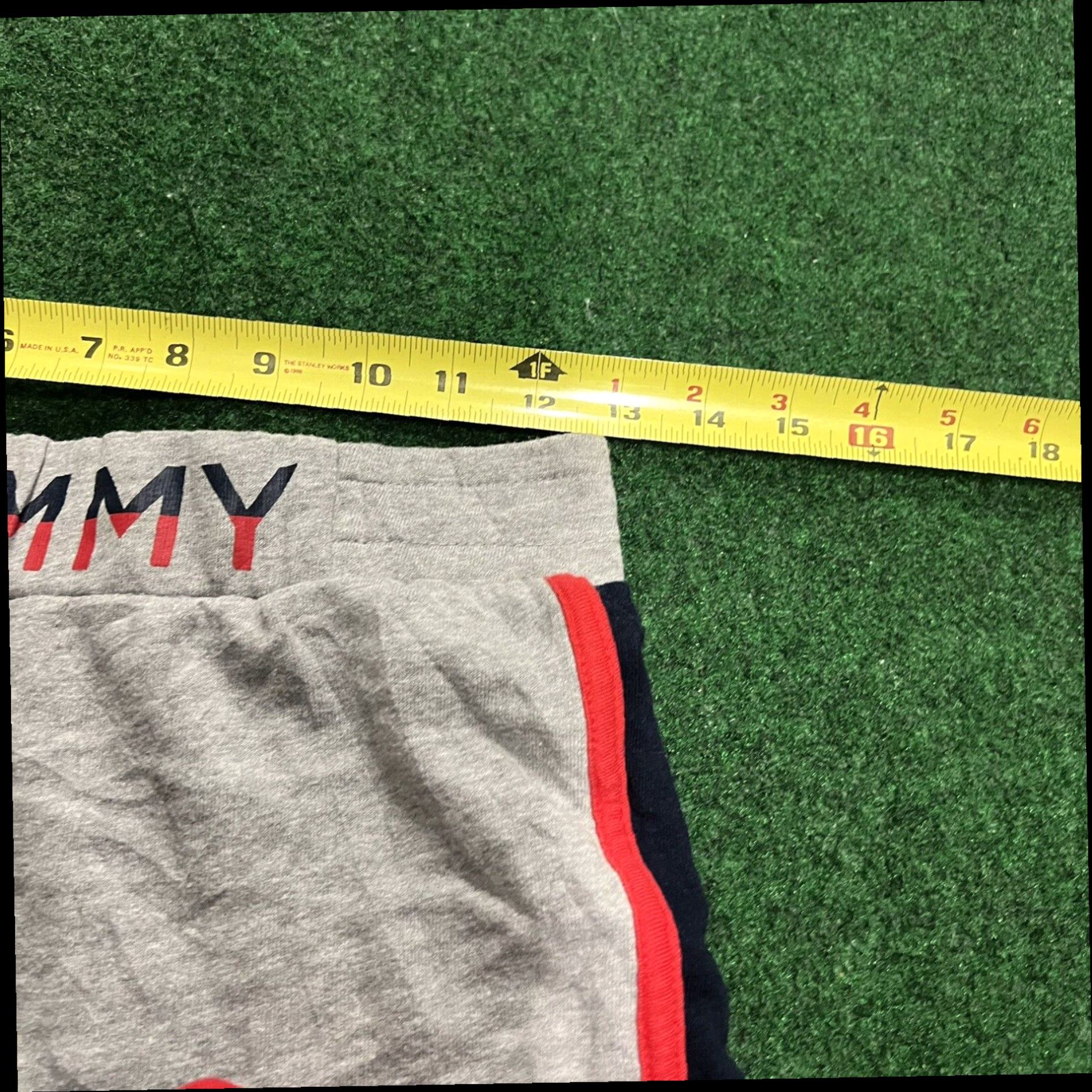 Tommy Hilfiger Tommy Hilfiger Cotton-Poly Blend Shorts, Elastic Waist X-Small Summer Short Size 26" / US 2 / IT 38 - 4 Thumbnail