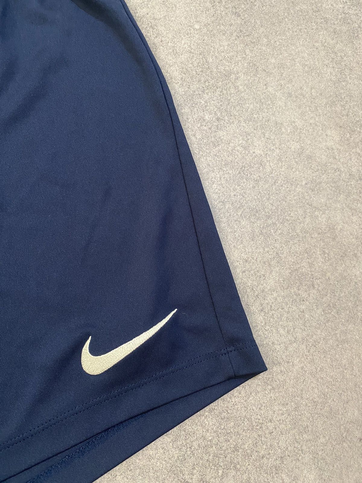 Nike Nike Lightweight Dri-Fit Shorts Men’s L Size US 34 / EU 50 - 3 Thumbnail