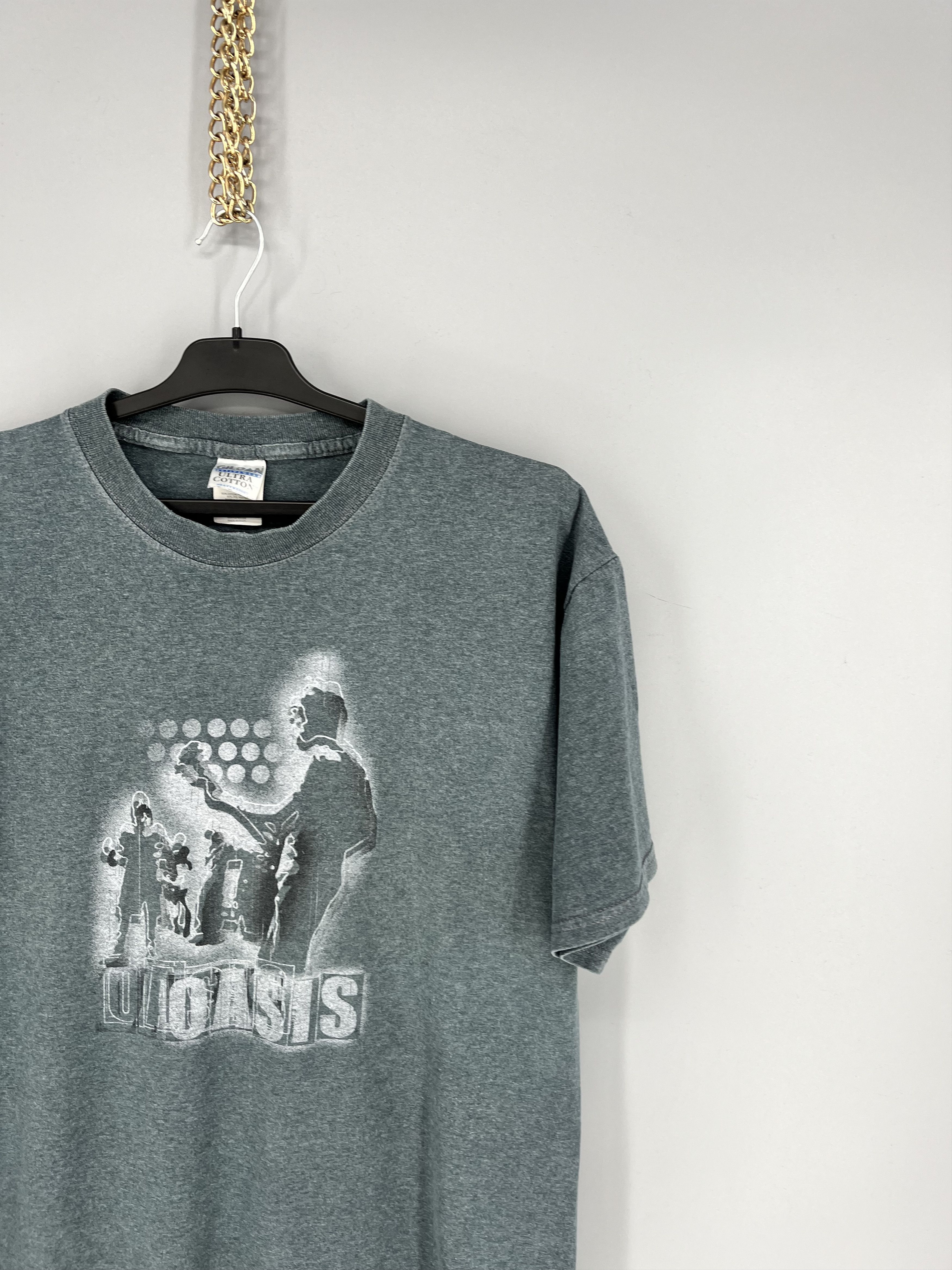Band Tees Vintage Y2K Oasis Rock Band Tee Tshirt Rock T Shirt BIG LOGO Size US L / EU 52-54 / 3 - 5 Thumbnail