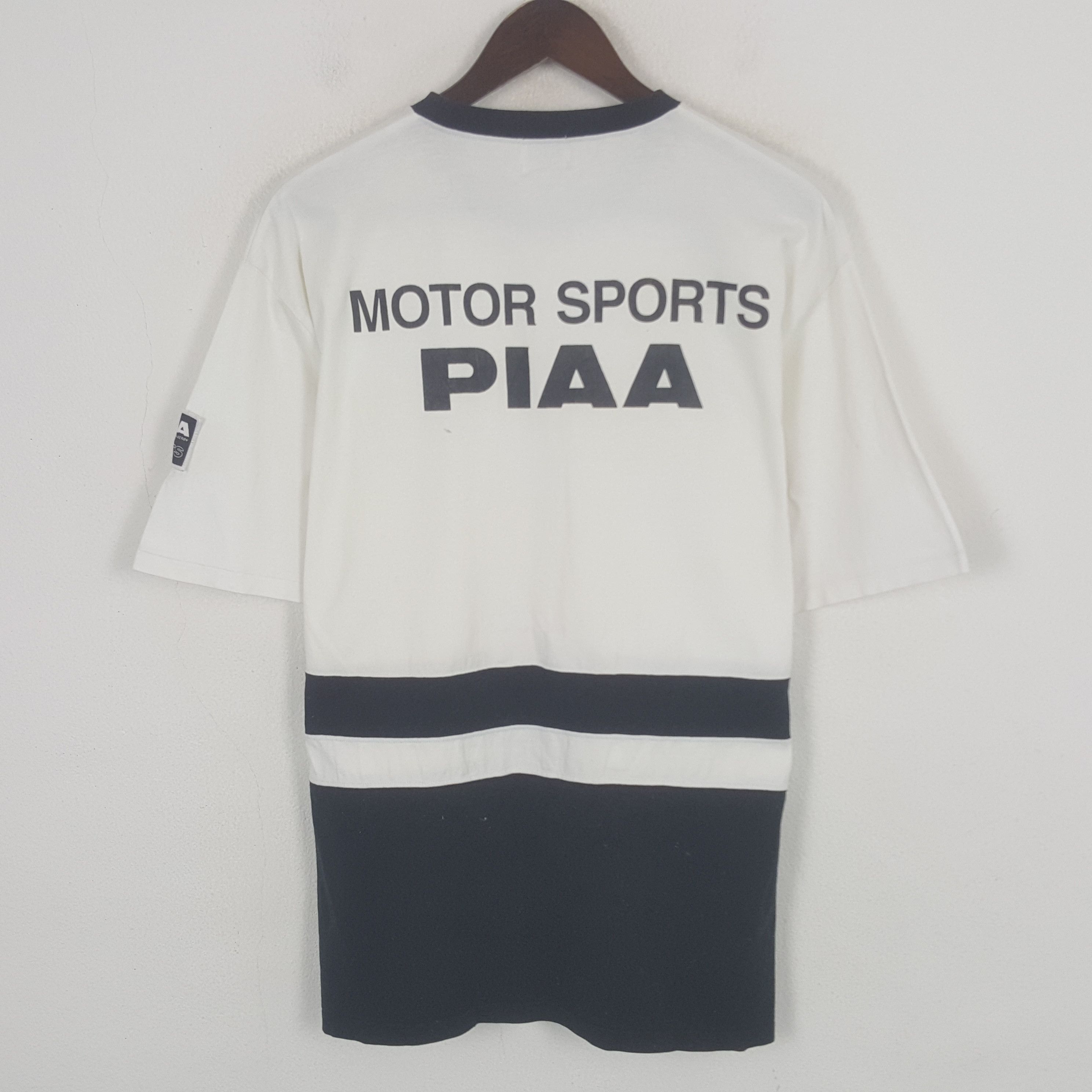 Japanese Brand Vintage PIAAA Motor Sports Racing T-shirt Size US L / EU 52-54 / 3 - 1 Thumbnail