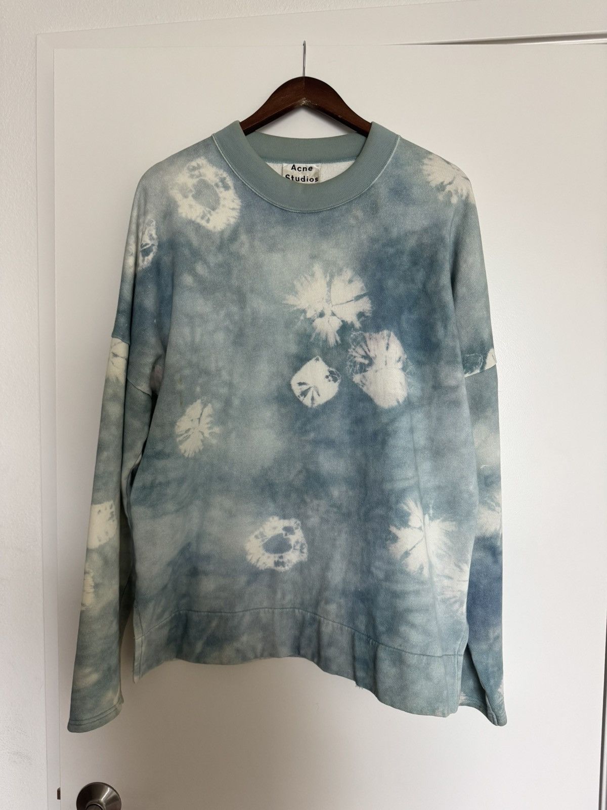 Acne Studios Acne Studios Bleach Sweatshirt (Size L) Size US L / EU 52-54 / 3 - 1 Thumbnail