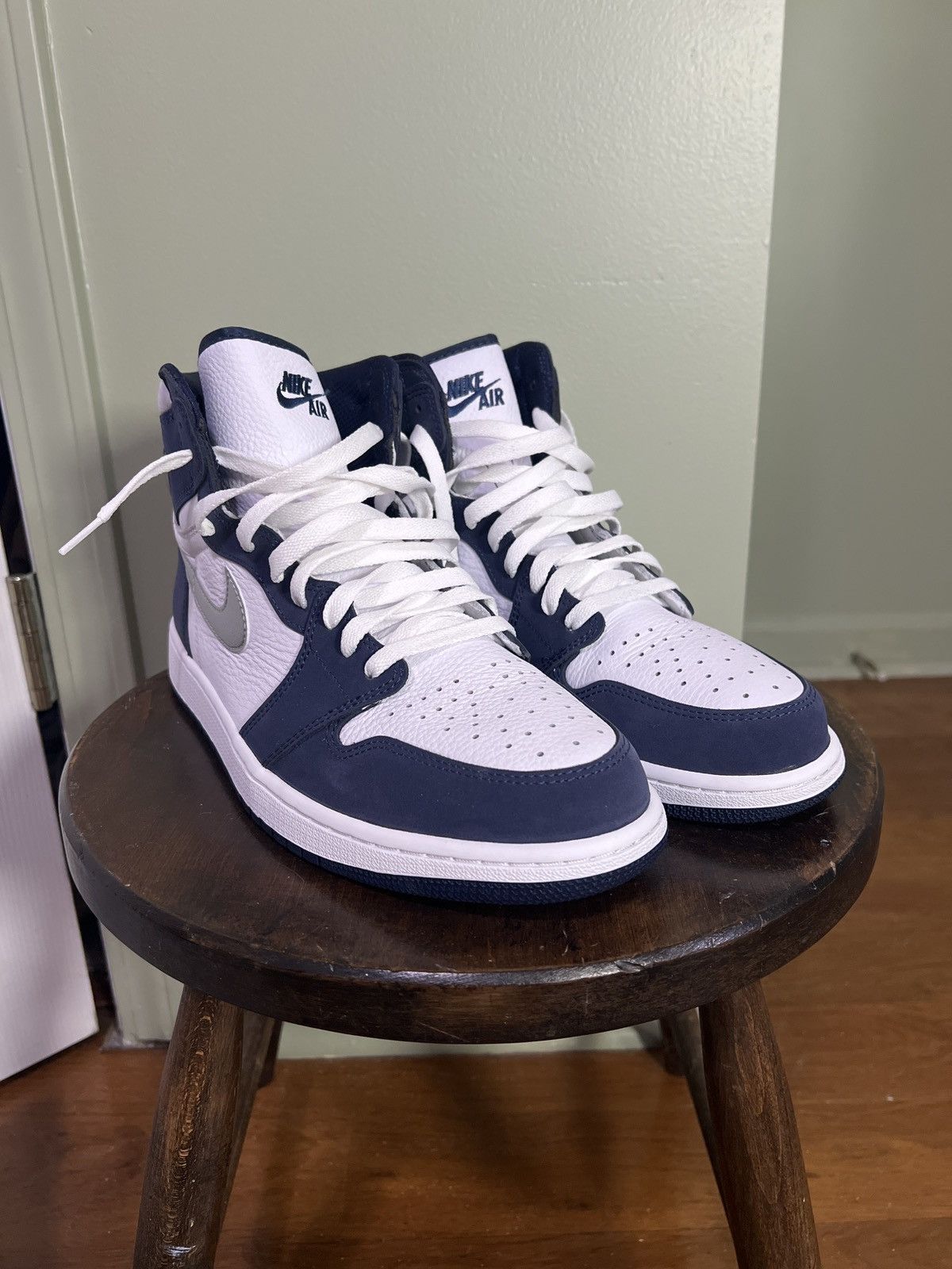 Nike Air Jordan 1 High OG CO Japan❗️ Size US 12 / EU 45 - 2 Thumbnail