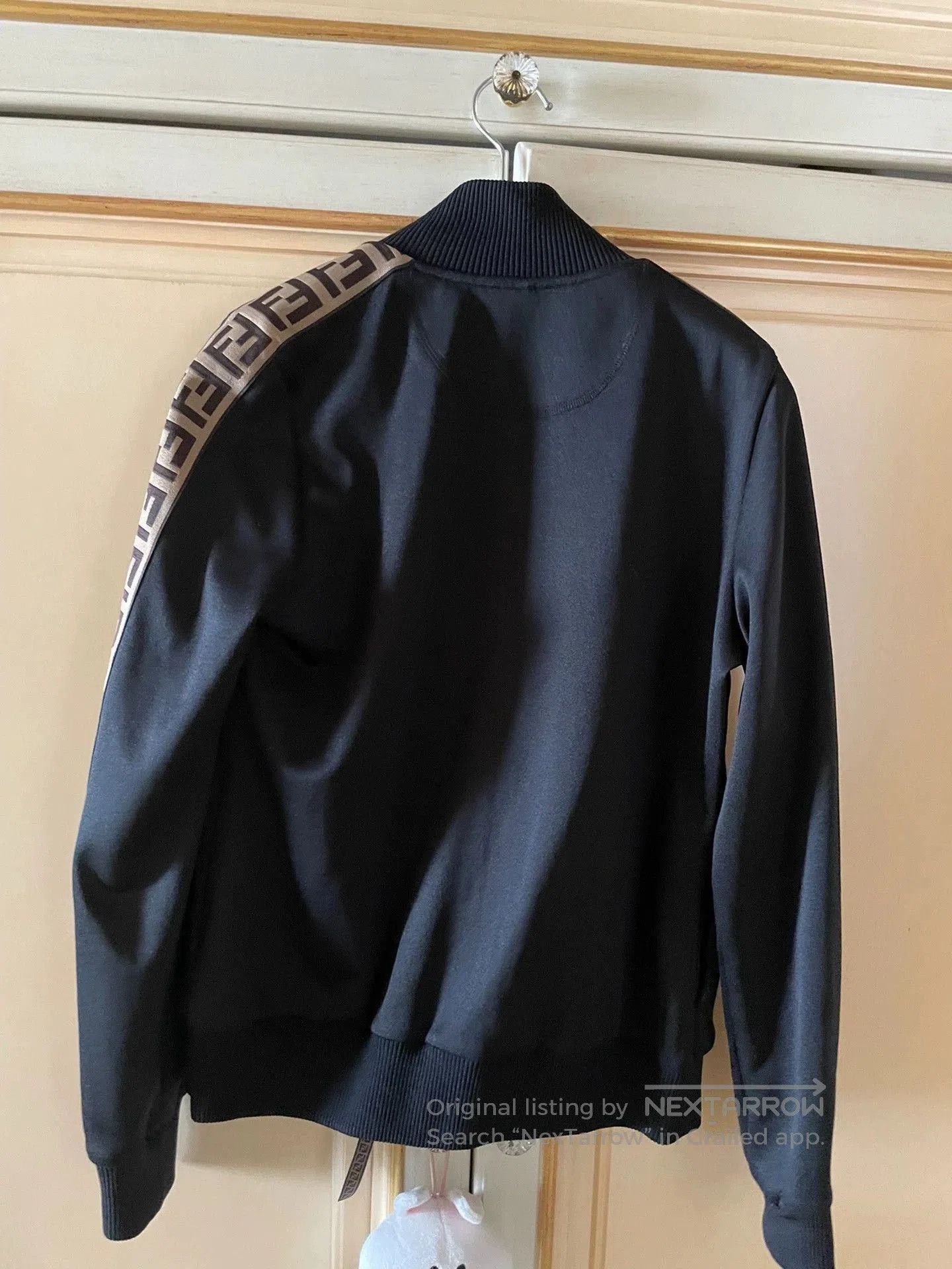 Fendi fendi short sporty jacket with logo design. Size US S / EU 44-46 / 1 - 6 Thumbnail