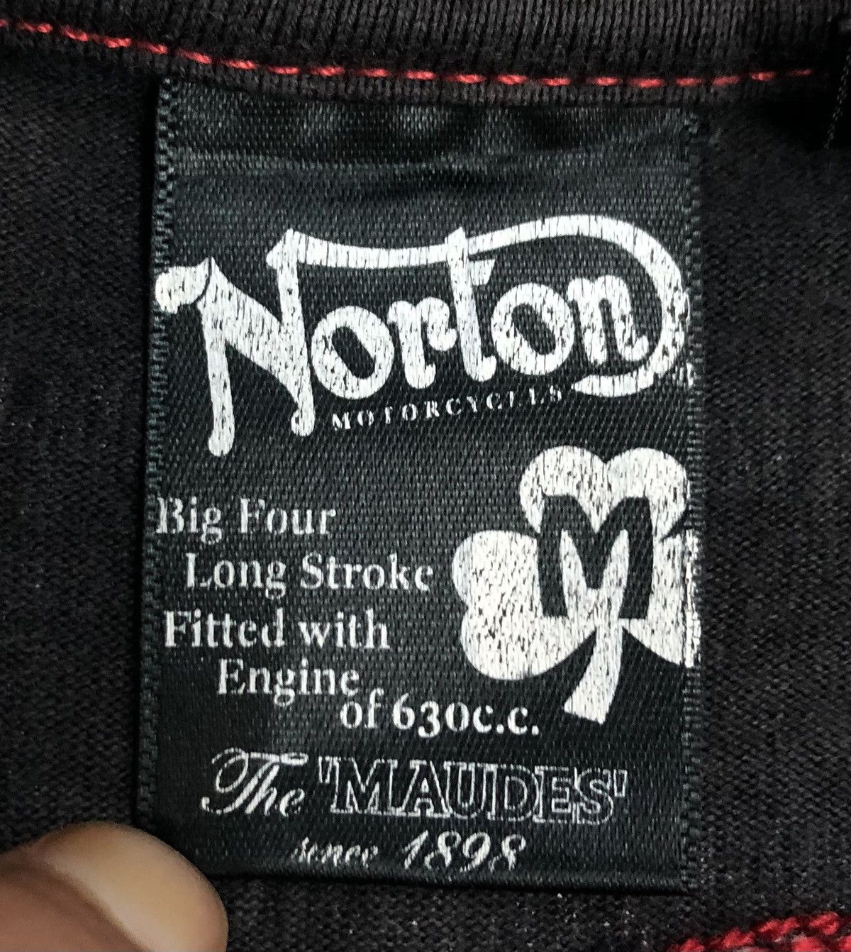 Norton Vintage Norton Motorcycles Romance Of The Men T-Shirt Size US M / EU 48-50 / 2 - 11 Thumbnail