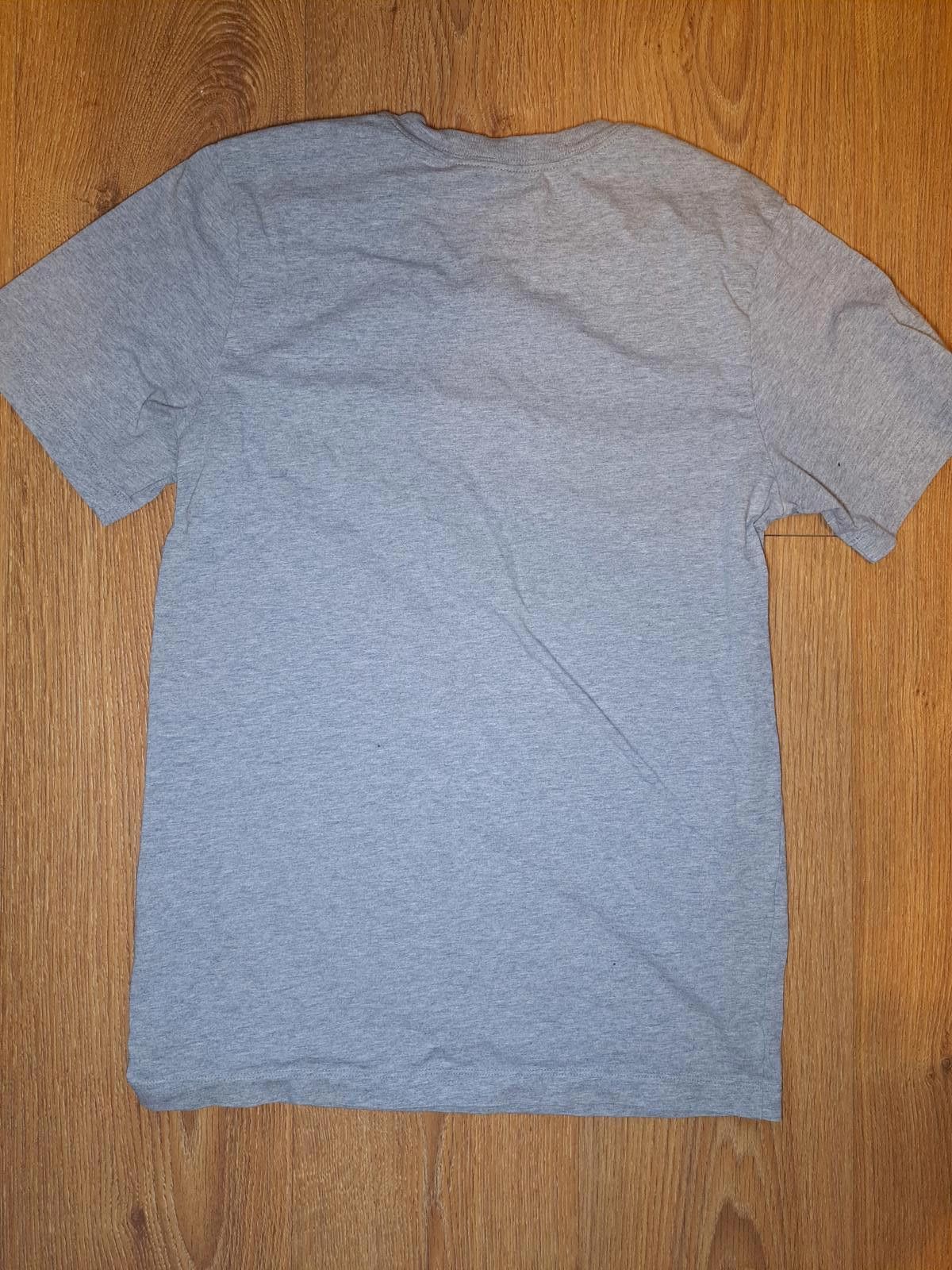 Nike Nike Lebron James T Shirt Mens Small Gray Big Logo Cotton Size US S / EU 44-46 / 1 - 5 Thumbnail