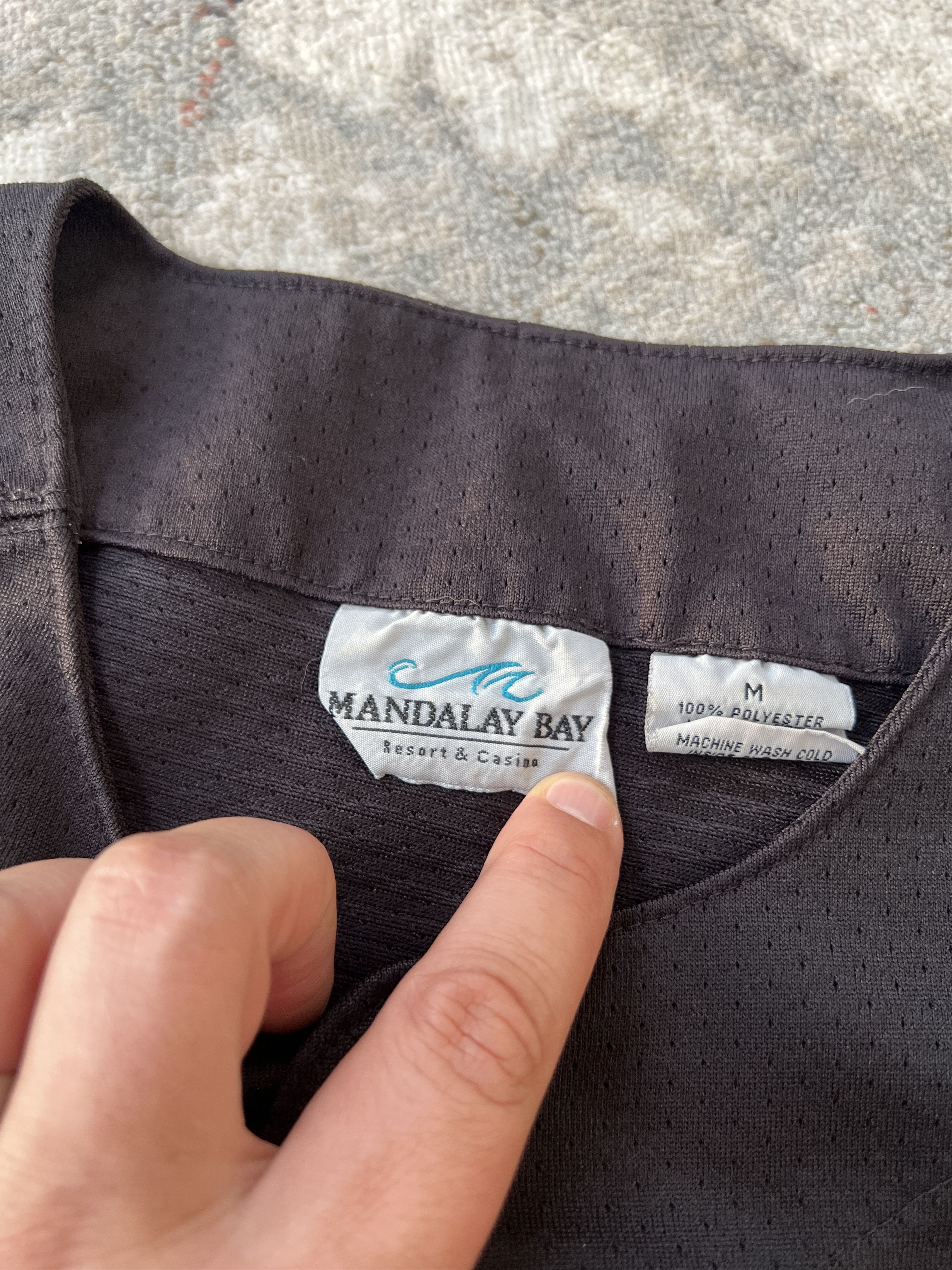 Vintage Mandalay Bay Las Vegas Jersey Size US M / EU 48-50 / 2 - 4 Thumbnail