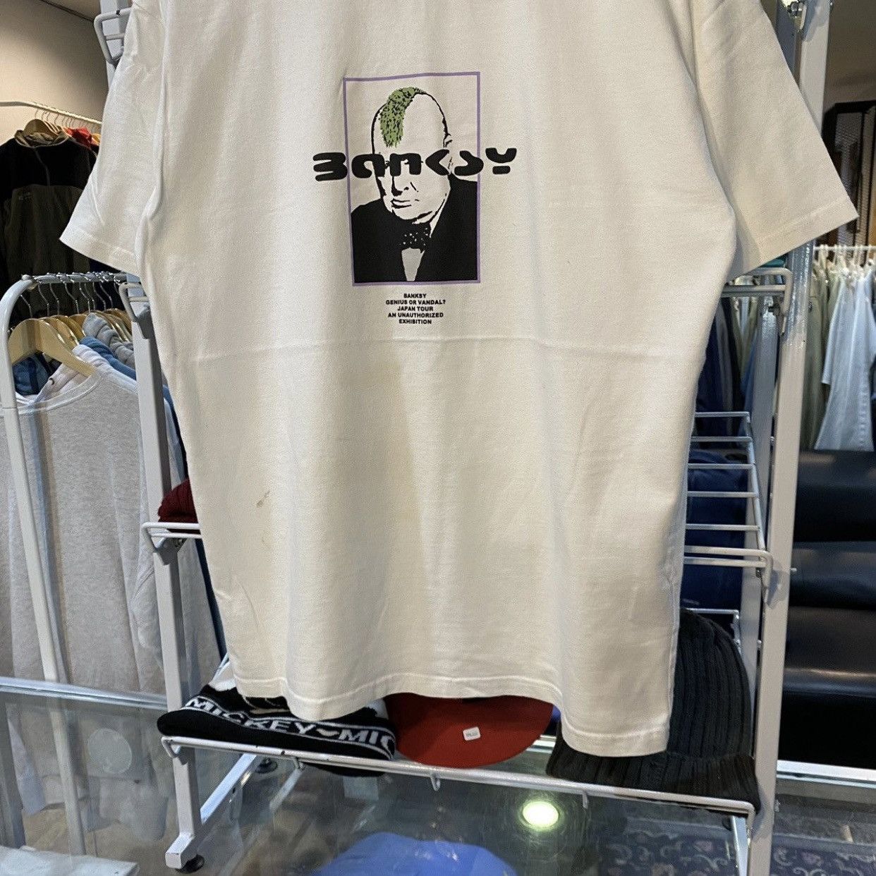 Vintage Vintage 00s Banksy Punk Graffiti Underground Art Tee y2k Size US M / EU 48-50 / 2 - 4 Thumbnail