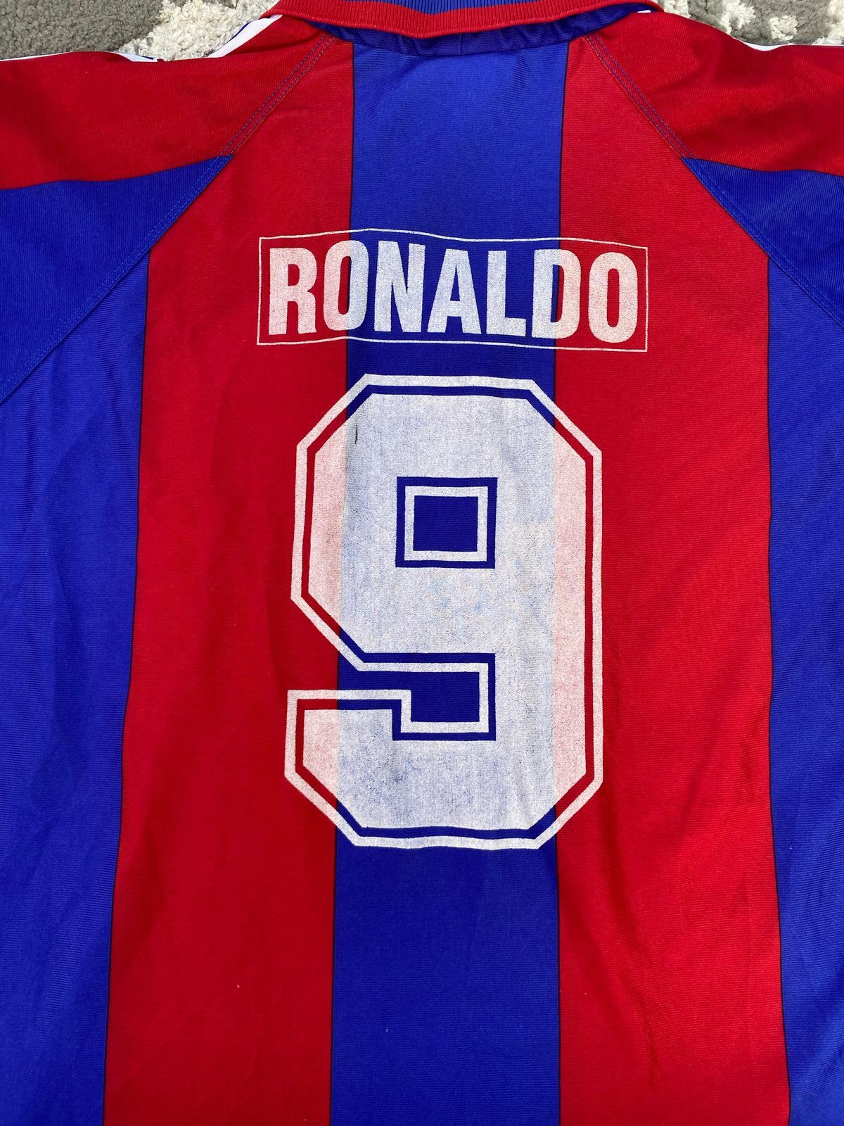 Barcalona jersey 1997/98 ronaldo