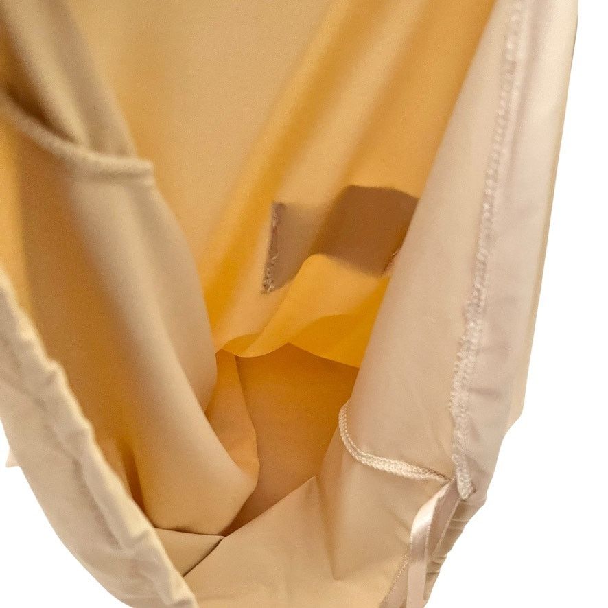 Other Lirika Matoshi New York Drawstring Cream Handbag Dust Bag Size ONE SIZE - 3 Thumbnail