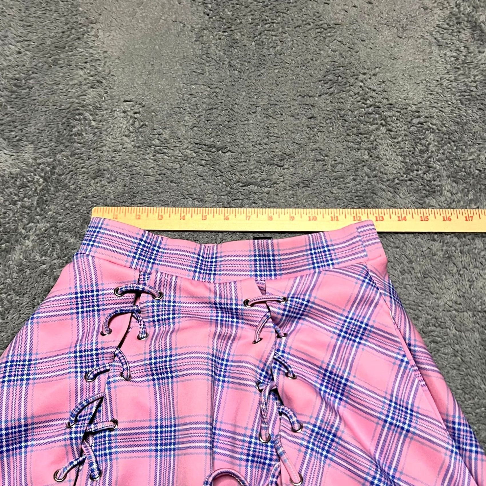 Hot Topic VINTAGE Hot Topic Skirt Womens Small Pink Plaid Mini Gothic Punk S Pink Ladies Short Mini Skirt Womens Size 28" / US 6 / IT 42 - 4 Thumbnail