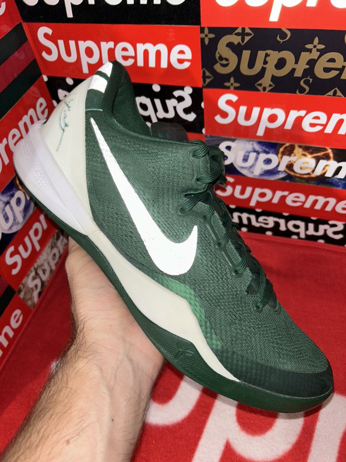 Nike Nike Kobe 8 System TB ‘Gorge Green’ 599520-301 size 13 Size US 13 / EU 46 - 8 Thumbnail