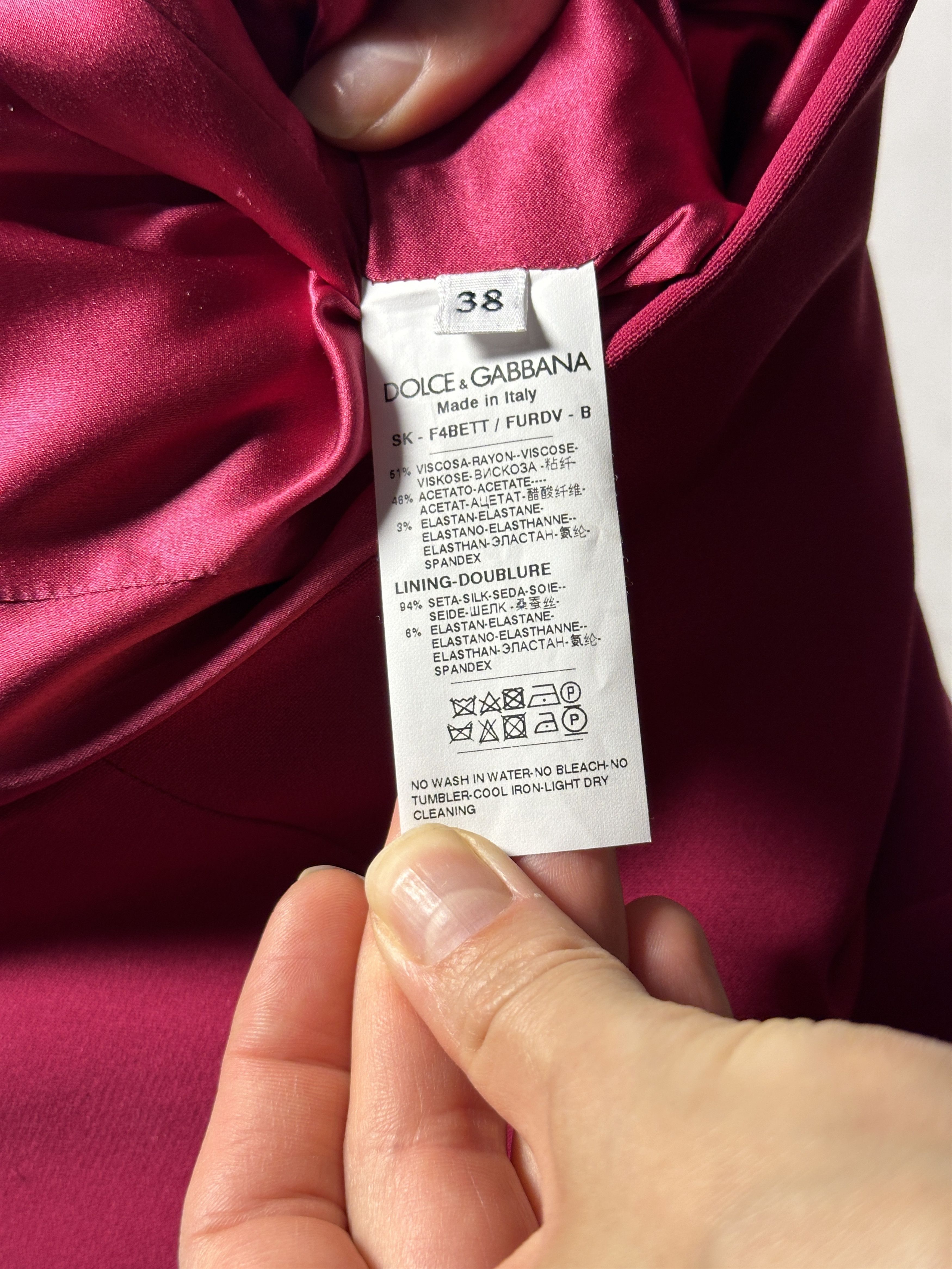 Dolce & Gabbana Dolce & Gabbana Ruffle Hem Cady Pencil Skirt In Raspberry Size 27" / US 4 / IT 40 - 7 Thumbnail