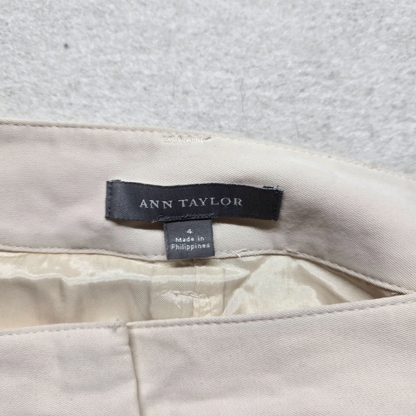Ann Taylor Ann Taylor Pant Women's Tan Flat Front Casual Pants Adult Size 4 Size 27" / US 4 / IT 40 - 2 Thumbnail