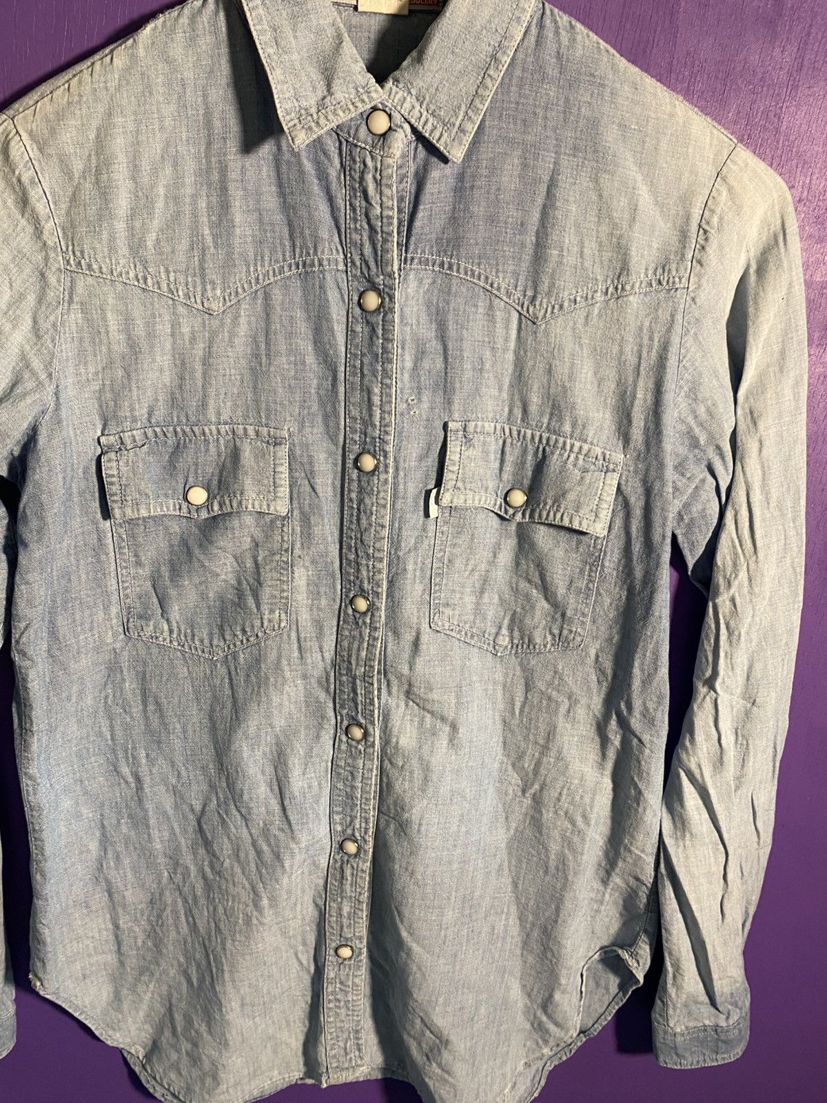 Levi's × Vintage Vintage 90s Levi’s denim style Pearl snap shirt Size US M / EU 48-50 / 2 - 3 Thumbnail