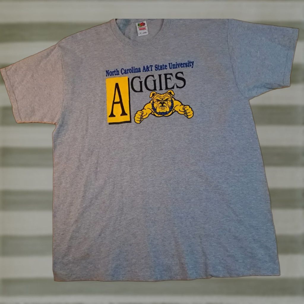Fruit Of The Loom VINTAGE North Carolina State University Aggies XL Grey T-Shirt Basketball Unisex Adults Short Sleeve 90s University Mens/Womens Size US XL / EU 56 / 4 - 1 Thumbnail