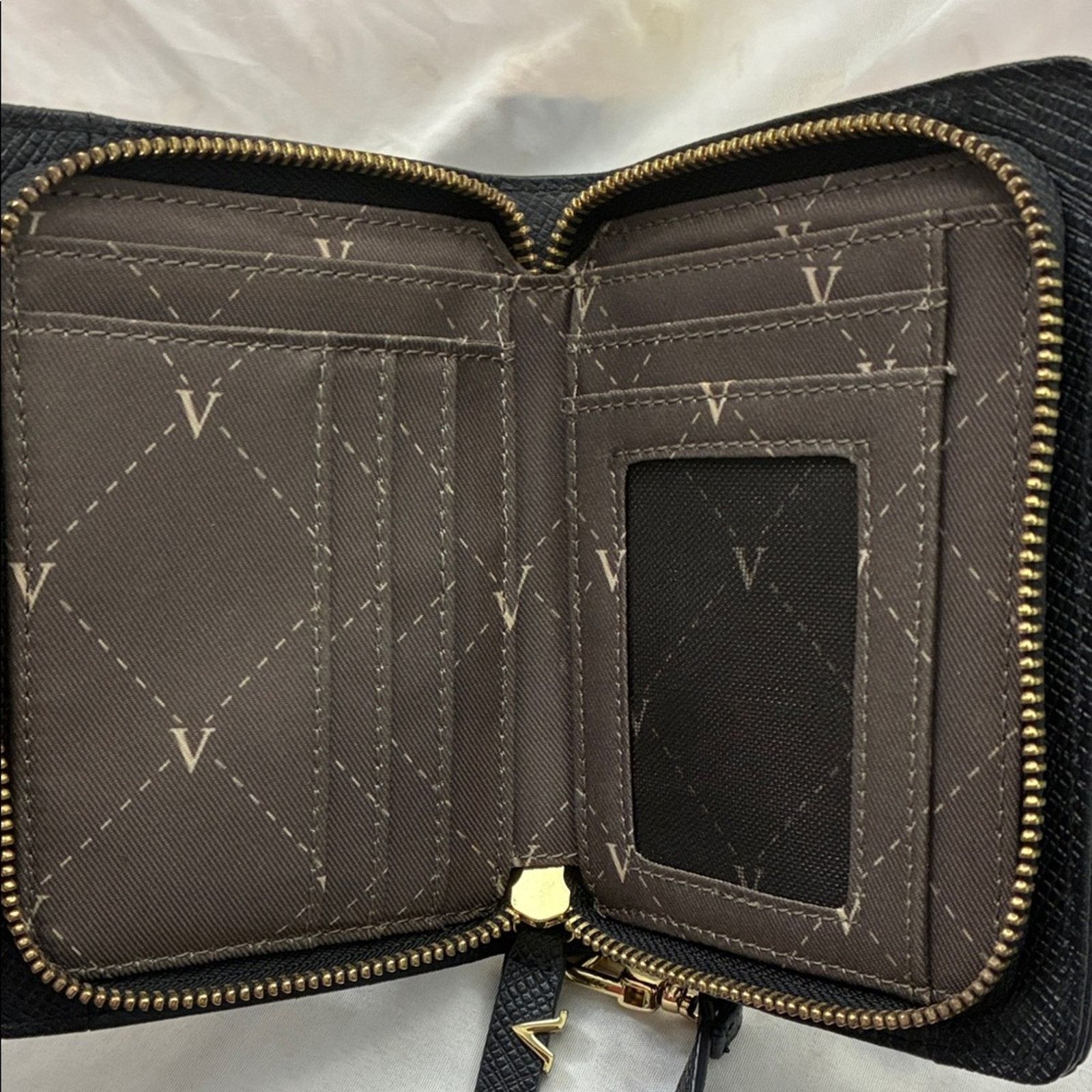 Vince Camuto Vince Camuto Textured Black Crossbody Wallet / Gold Accents Size ONE SIZE - 7 Thumbnail