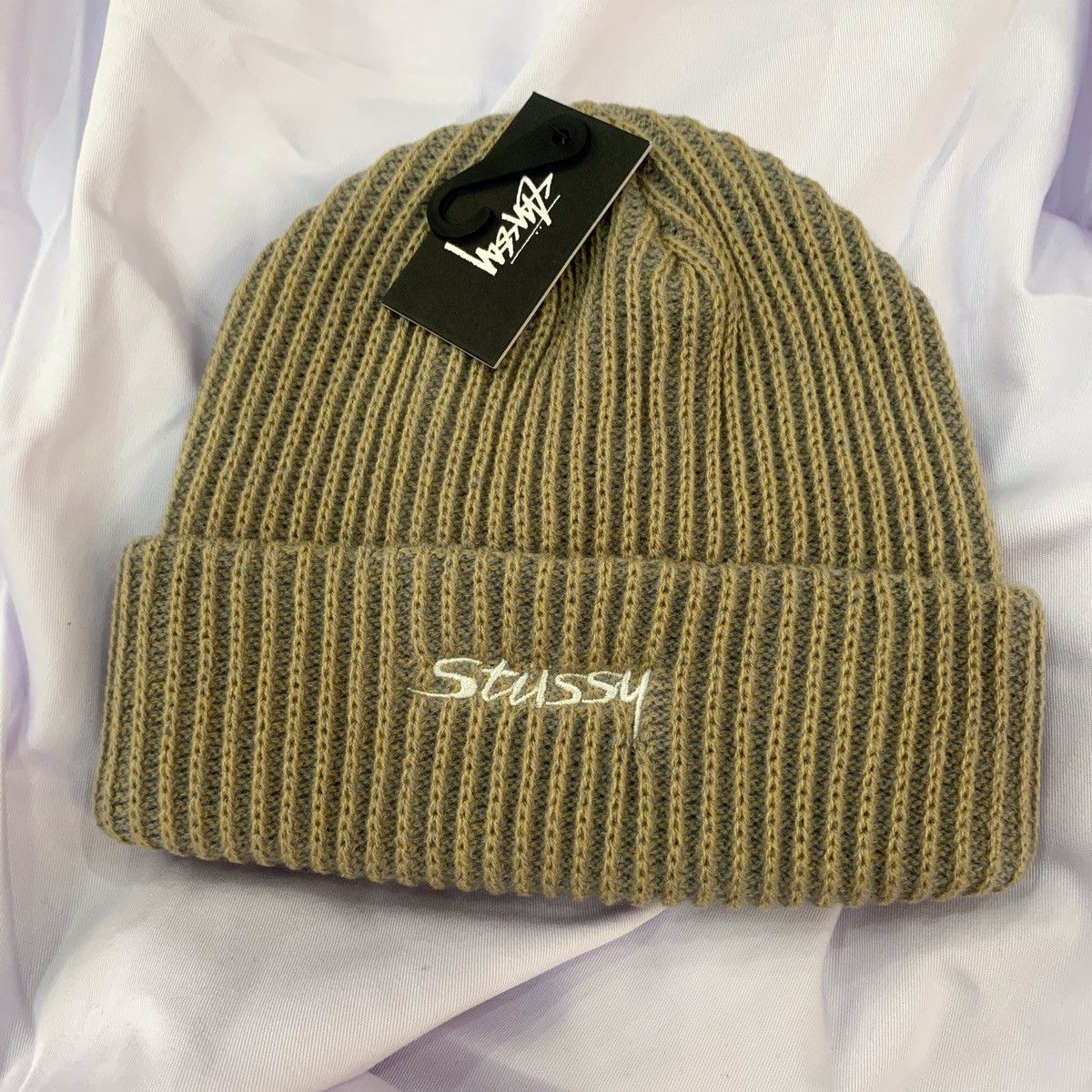Stussy × Vintage Stussy 2 Tone Short Beanie Size ONE SIZE - 1 Thumbnail