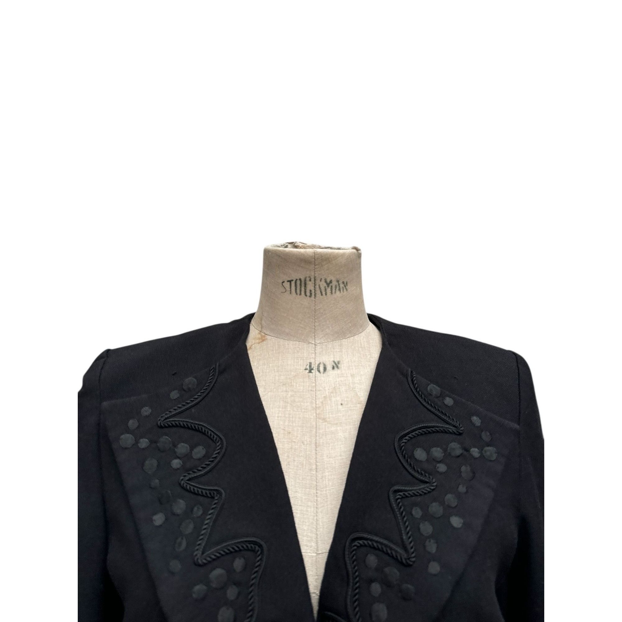 Yves Saint Laurent Vintage Black Wool Blazer with Embroidered Lapel Details Size M / US 6-8 / IT 42-44 - 3 Thumbnail