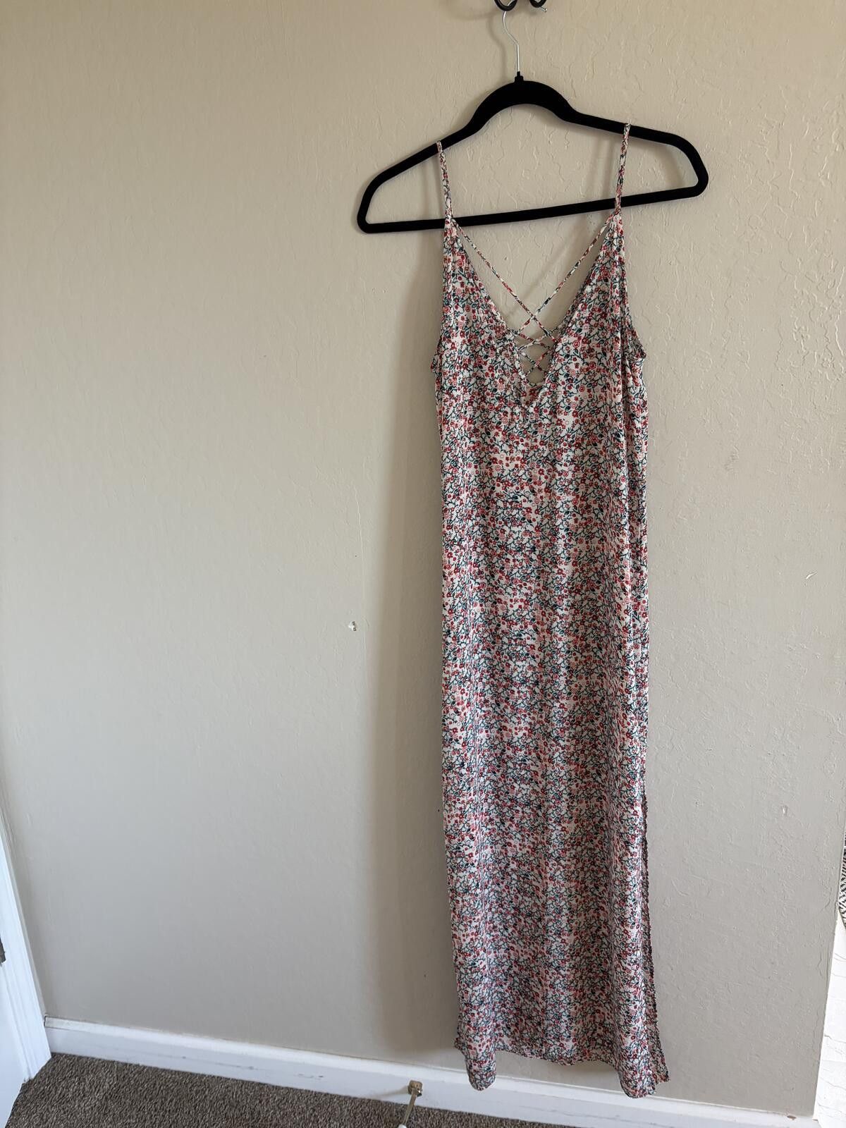 Forever 21 Forever 21 contemporary floral print dress Size S / US 4 / IT 40 - 6 Thumbnail