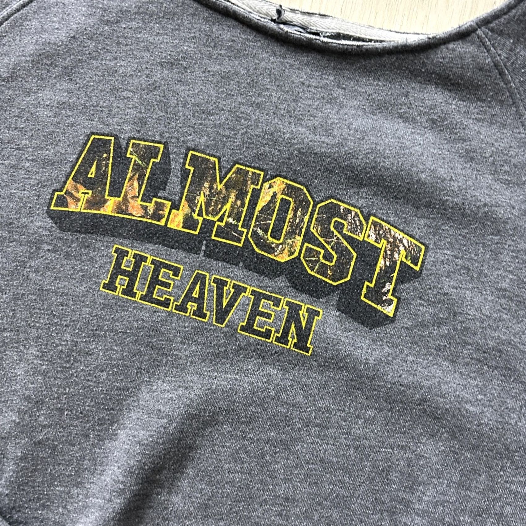 Vintage Y2K Almost Heaven Hunting Camo Sweatshirt Mens 2XL Gray Fleece Pullover Crewneck Size US XXL / EU 58 / 5 - 2 Thumbnail