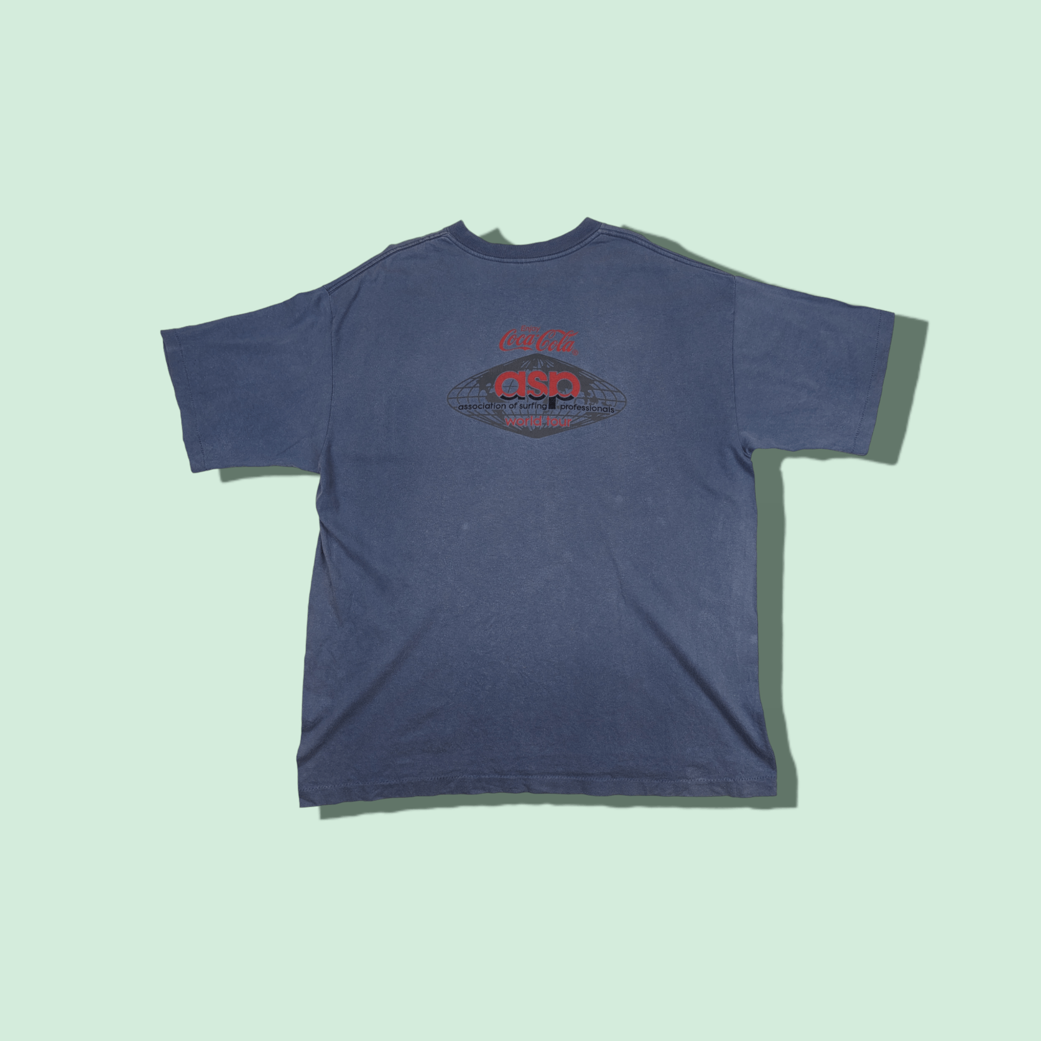 Coca Cola Vintage 1997 ASP World Tour Association Surfing Pro Tee Size US XL / EU 56 / 4 - 1 Thumbnail