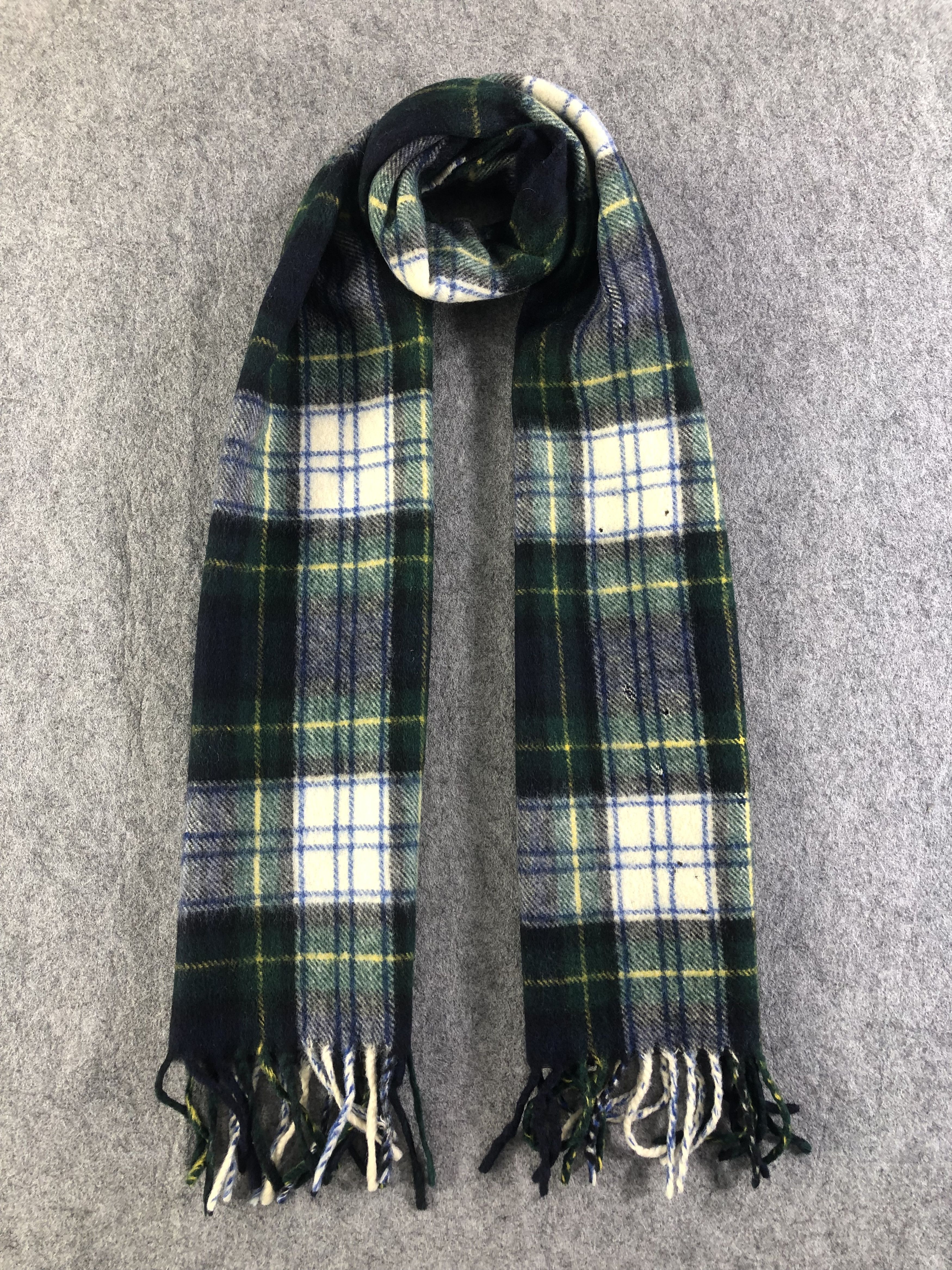 Begg x Co Begg Of AYR Scarf / Muffler / Neckwear Size ONE SIZE - 1 Thumbnail