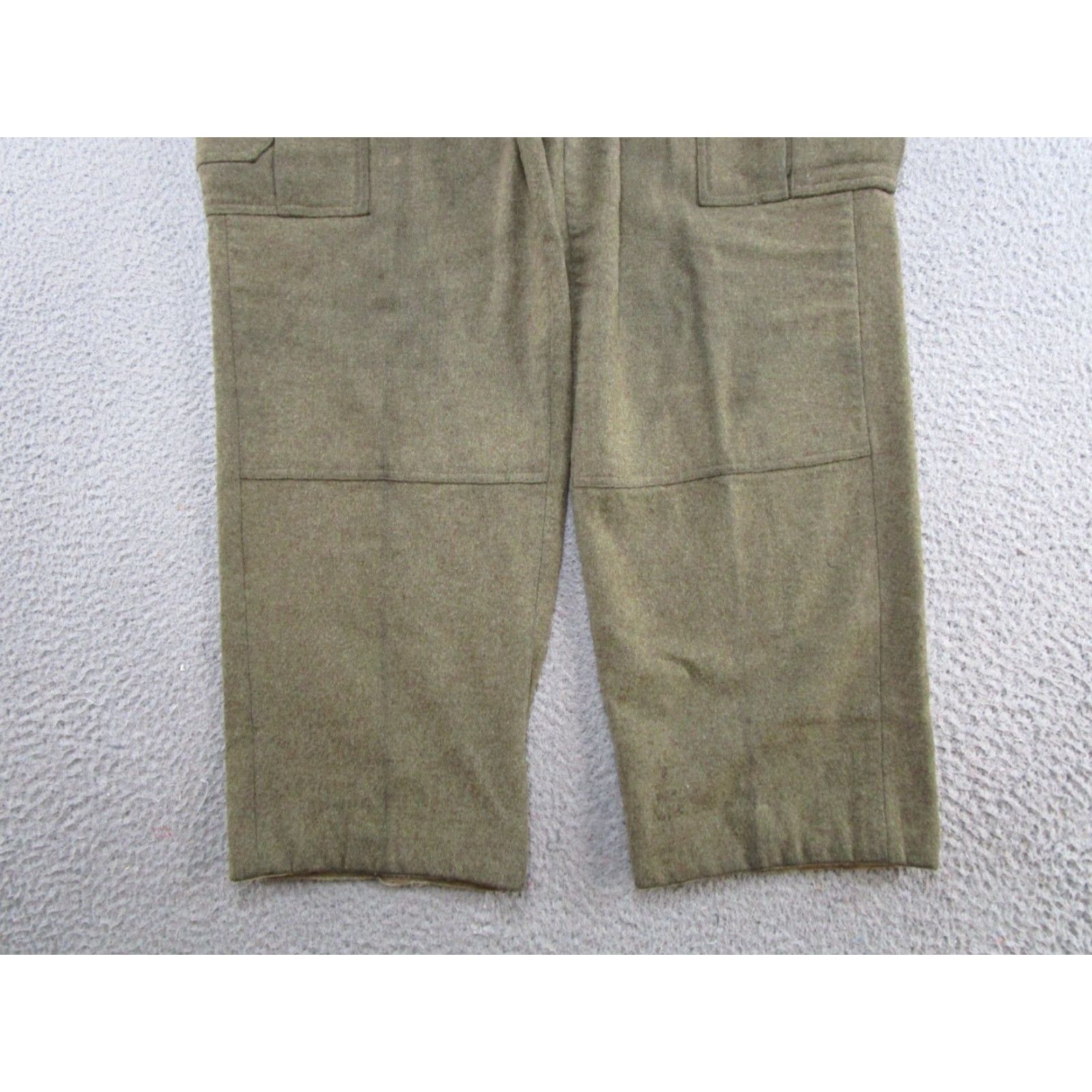 Vintage VINTAGE Wool Cargo Pants Mens 32x29 GD Bucking Alsfeld 1950s Green Military/Landgirl Baggy 1950s Mens Size US 32 / EU 48 - 2 Thumbnail