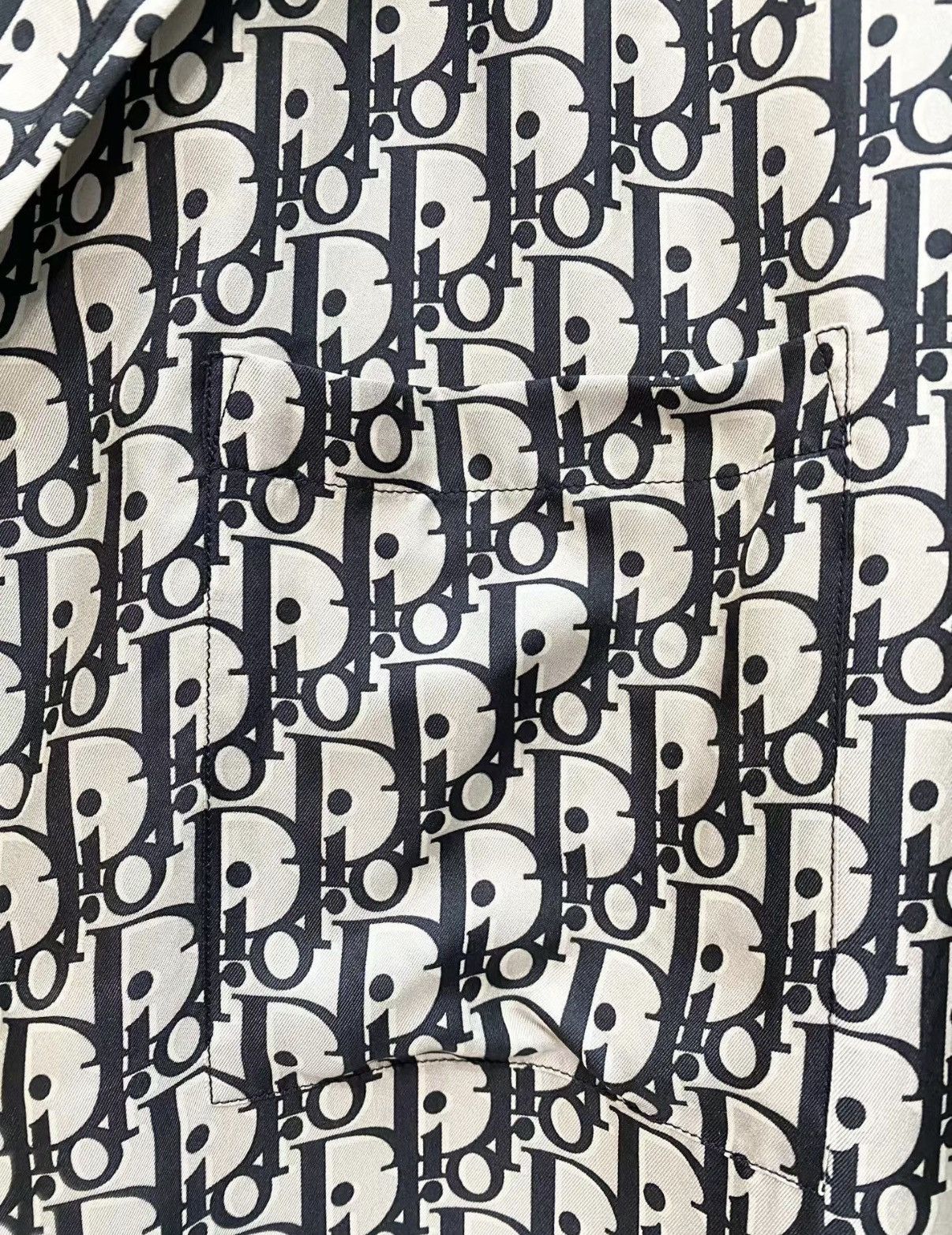 Dior Dior Classic All-Over Logo Silk Short Sleeve Shirt J33 Size S / US 4 / IT 40 - 4 Thumbnail