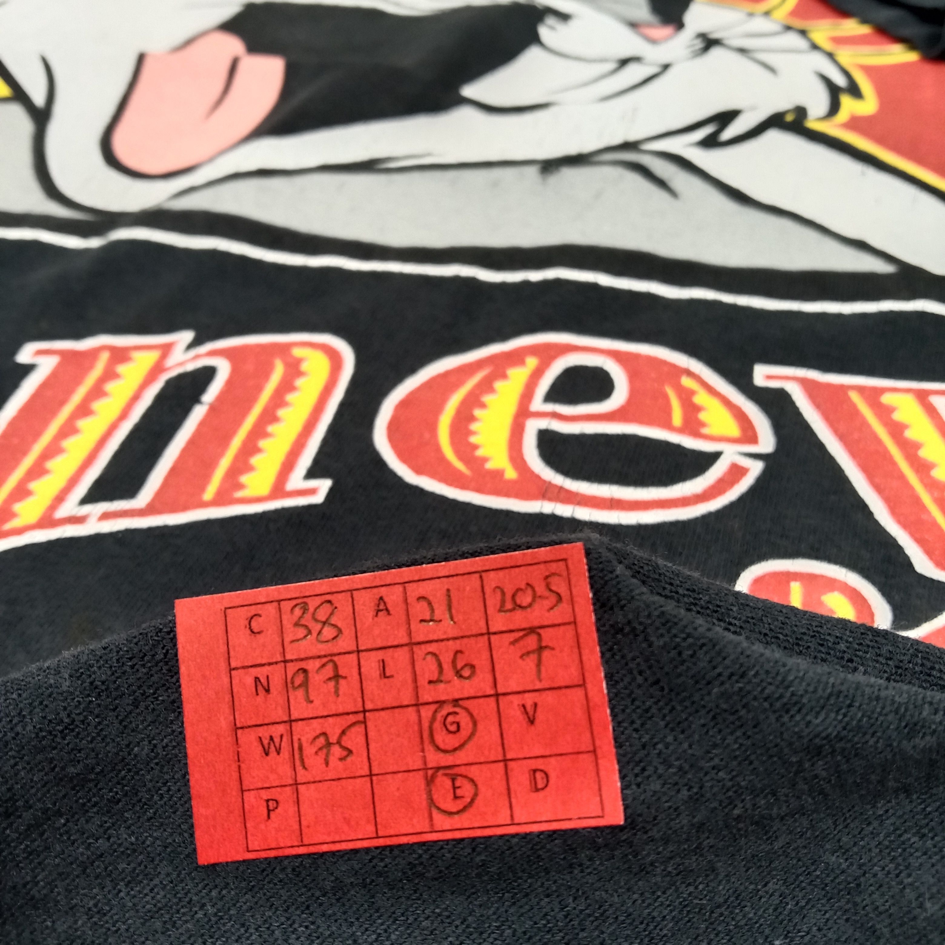 Cartoon Network × Vintage Looney Tunes Big Design Streetwear Style Vintage Tshirt Size US L / EU 52-54 / 3 - 15 Thumbnail