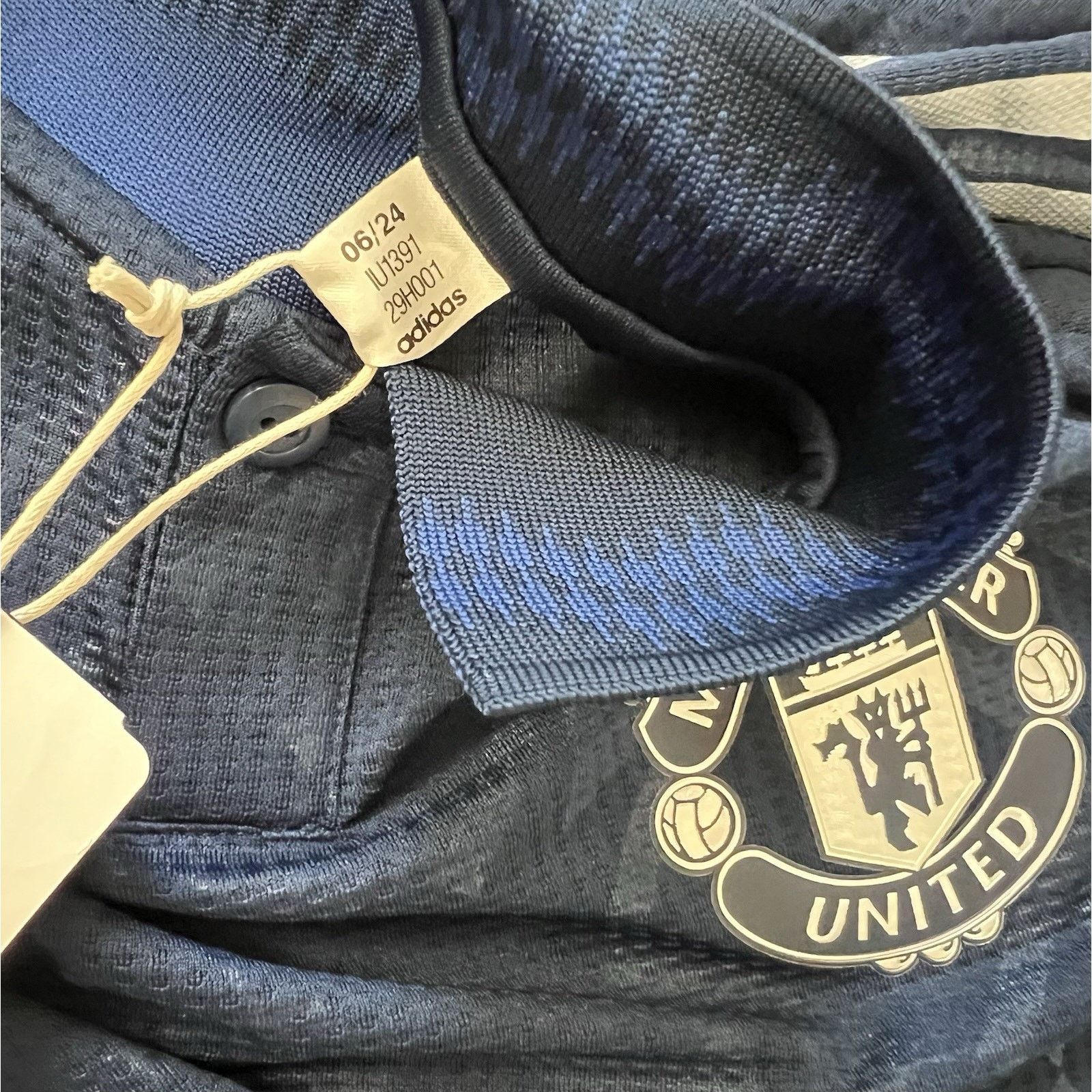Adidas Adidas Manchester 24/25 Away Authentic Soccer Jersey XL $150 Size US XL / EU 56 / 4 - 10 Thumbnail