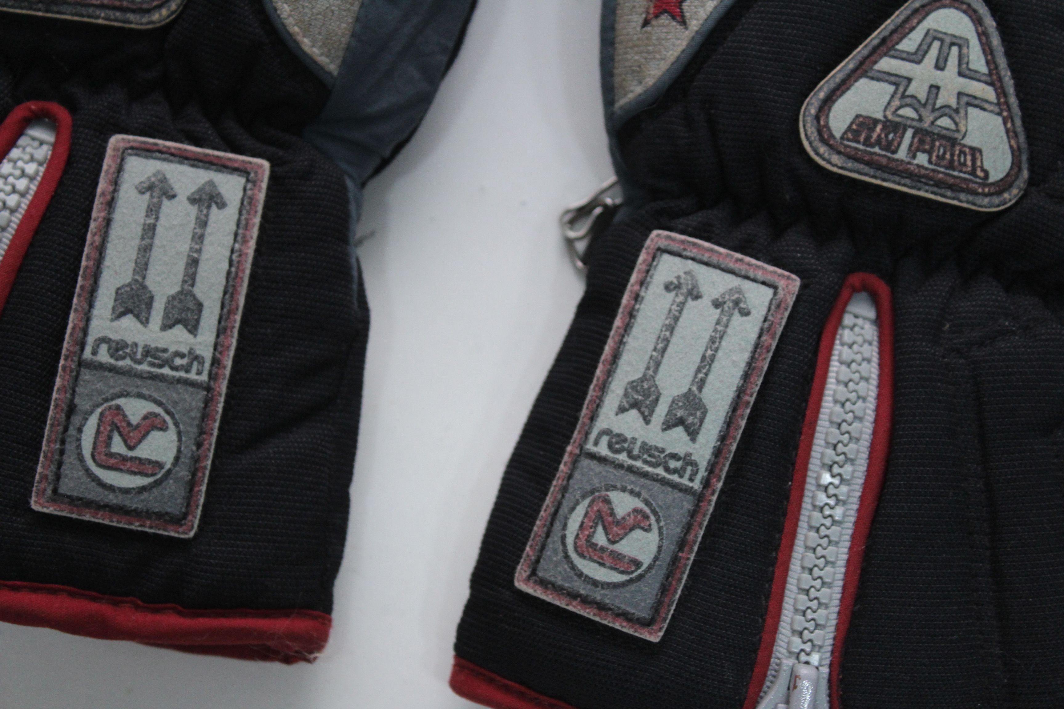 Vintage Reusch Racing Ski Gloves Size 8.5 Vintage Rare Hype Size ONE SIZE - 3 Thumbnail