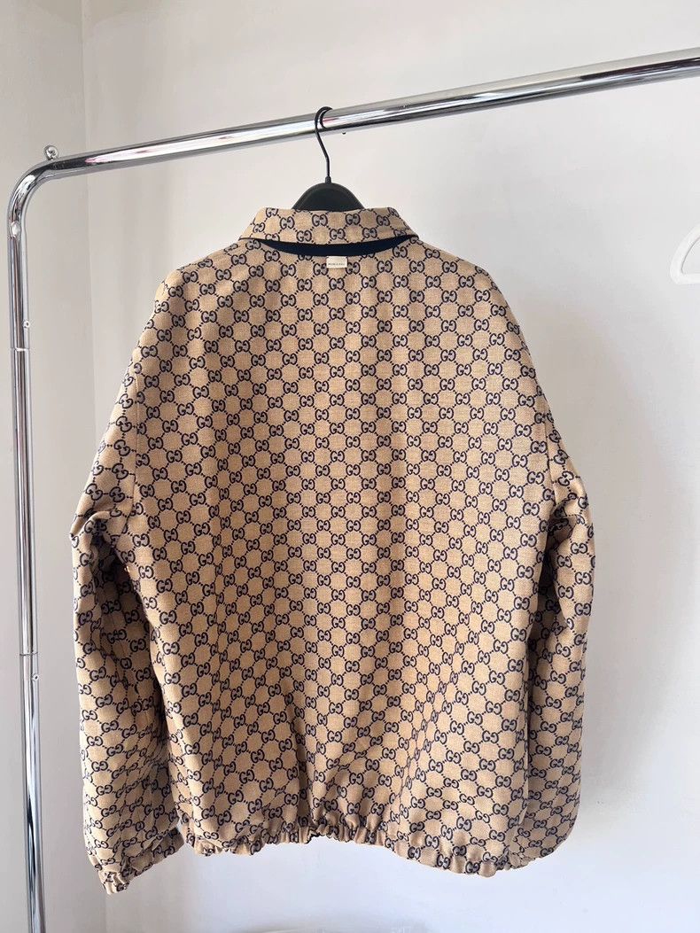 Gucci Gucci SS22 solid color double-sided wear full print letter Size US M / EU 48-50 / 2 - 4 Thumbnail