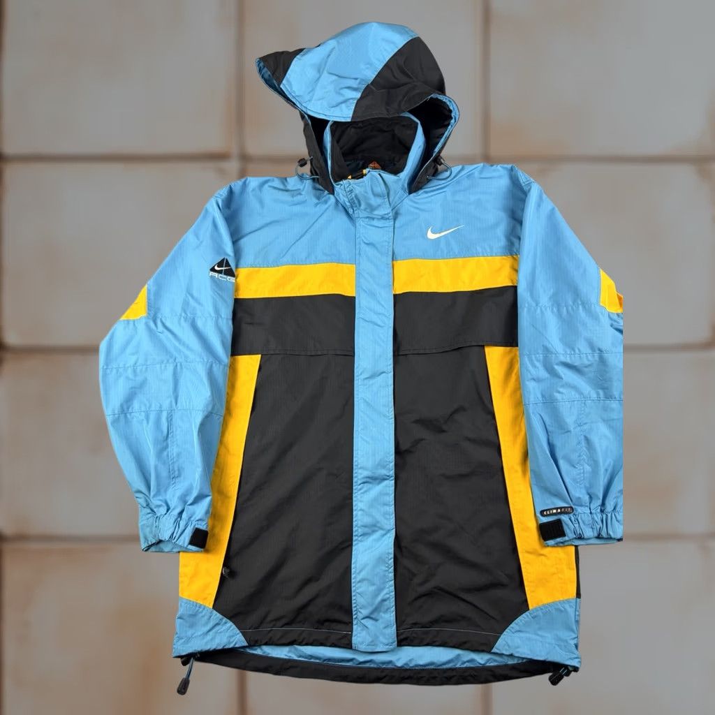 Nike ACG VINTAGE Nike ACG Windbreaker Jacket L Blue Yellow Full Zip Hooded 90s Mens Jacket Size US L / EU 52-54 / 3 - 1 Thumbnail