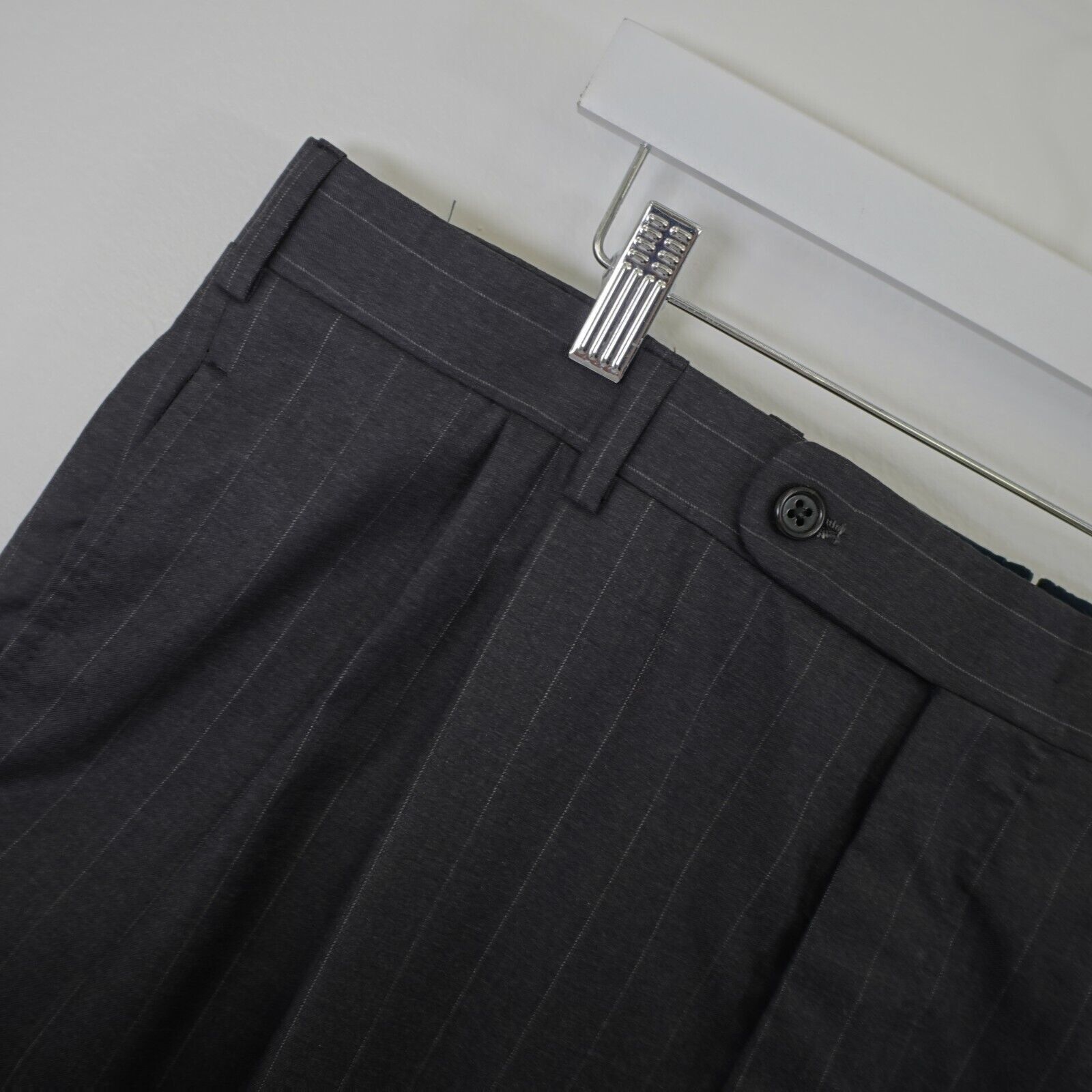 Tom James Tom James Ventura Bespoke Wool Gray Striped 2 Piece Suit 42R Size 42R - 3 Thumbnail
