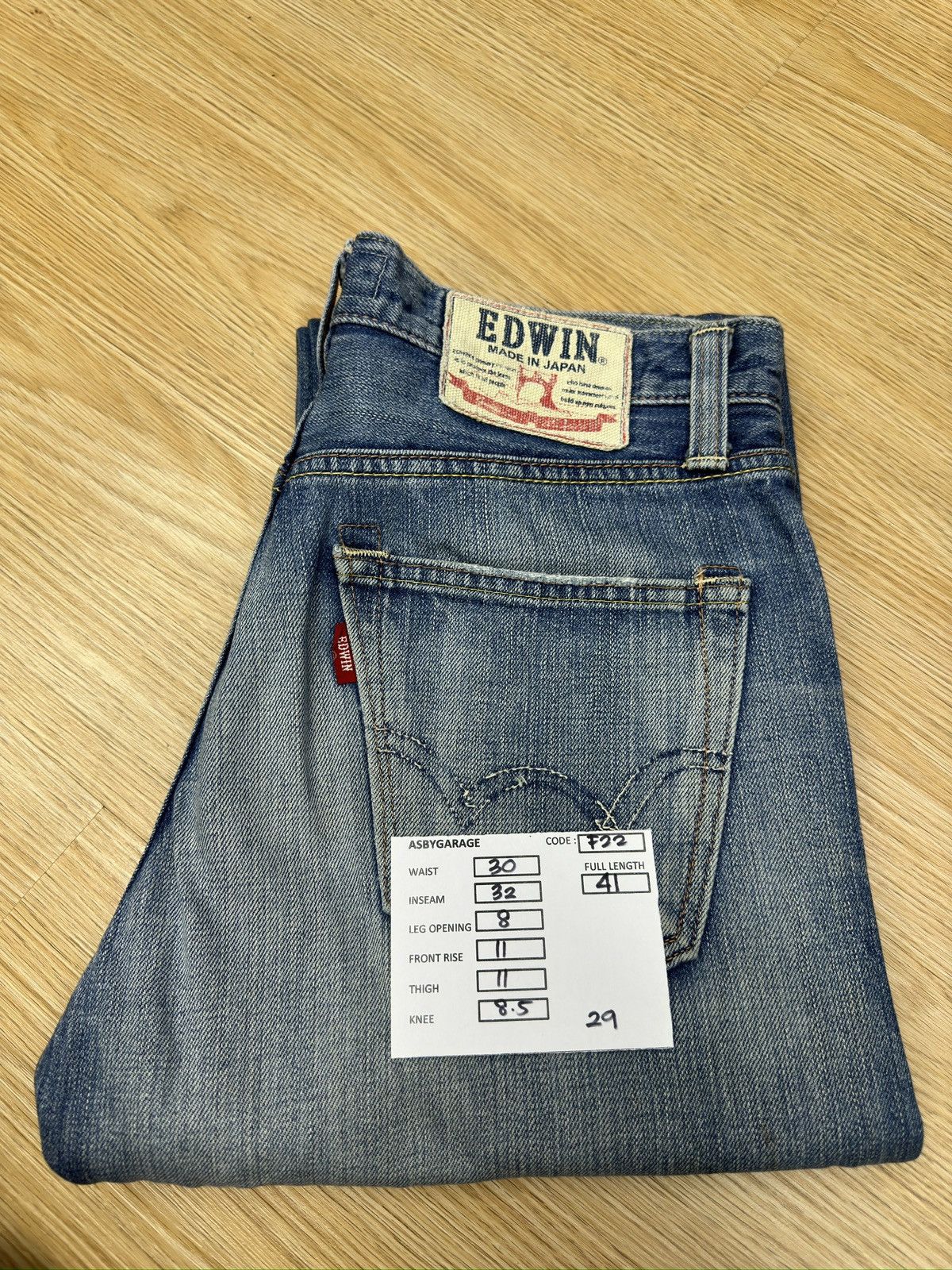 Vintage Edwin Tailor Exclusive Distressed Denim Size 30 F22