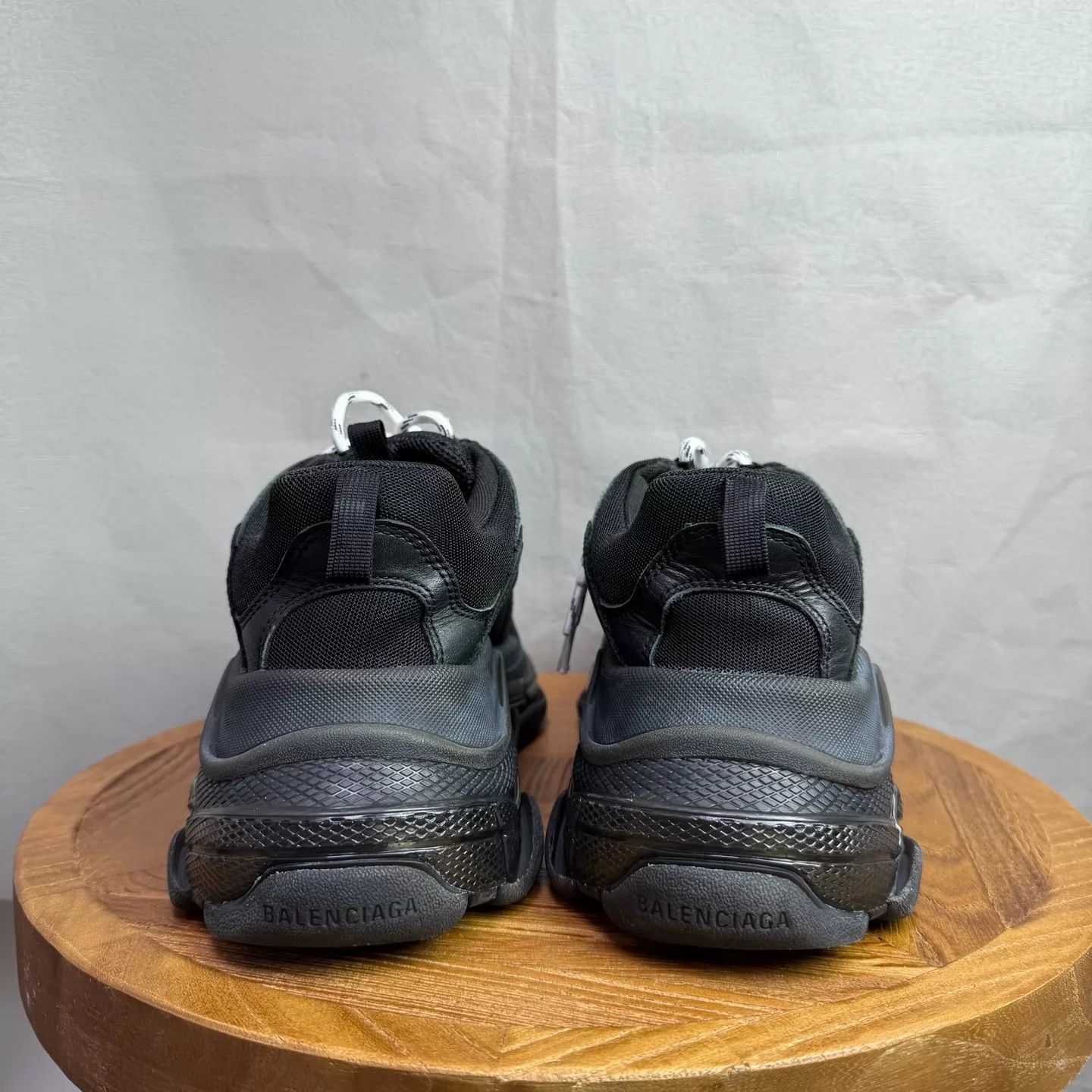 Balenciaga Balenciaga Triple S Distressed Black 42 Size US 9 / EU 42 - 5 Thumbnail