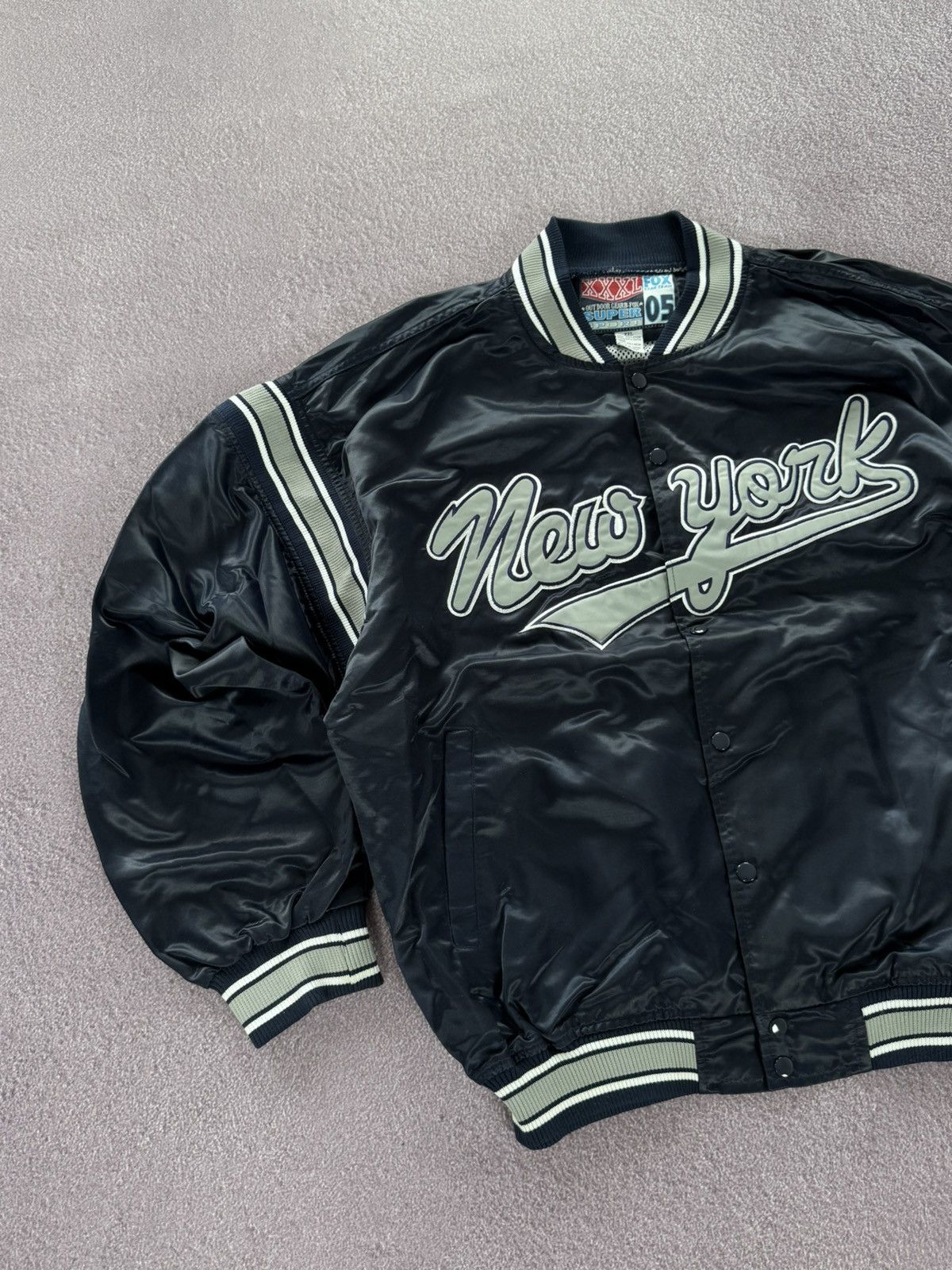 New York Yankees New York Bomber Jacket Big Logo Design Size US XXL / EU 58 / 5 - 4 Thumbnail
