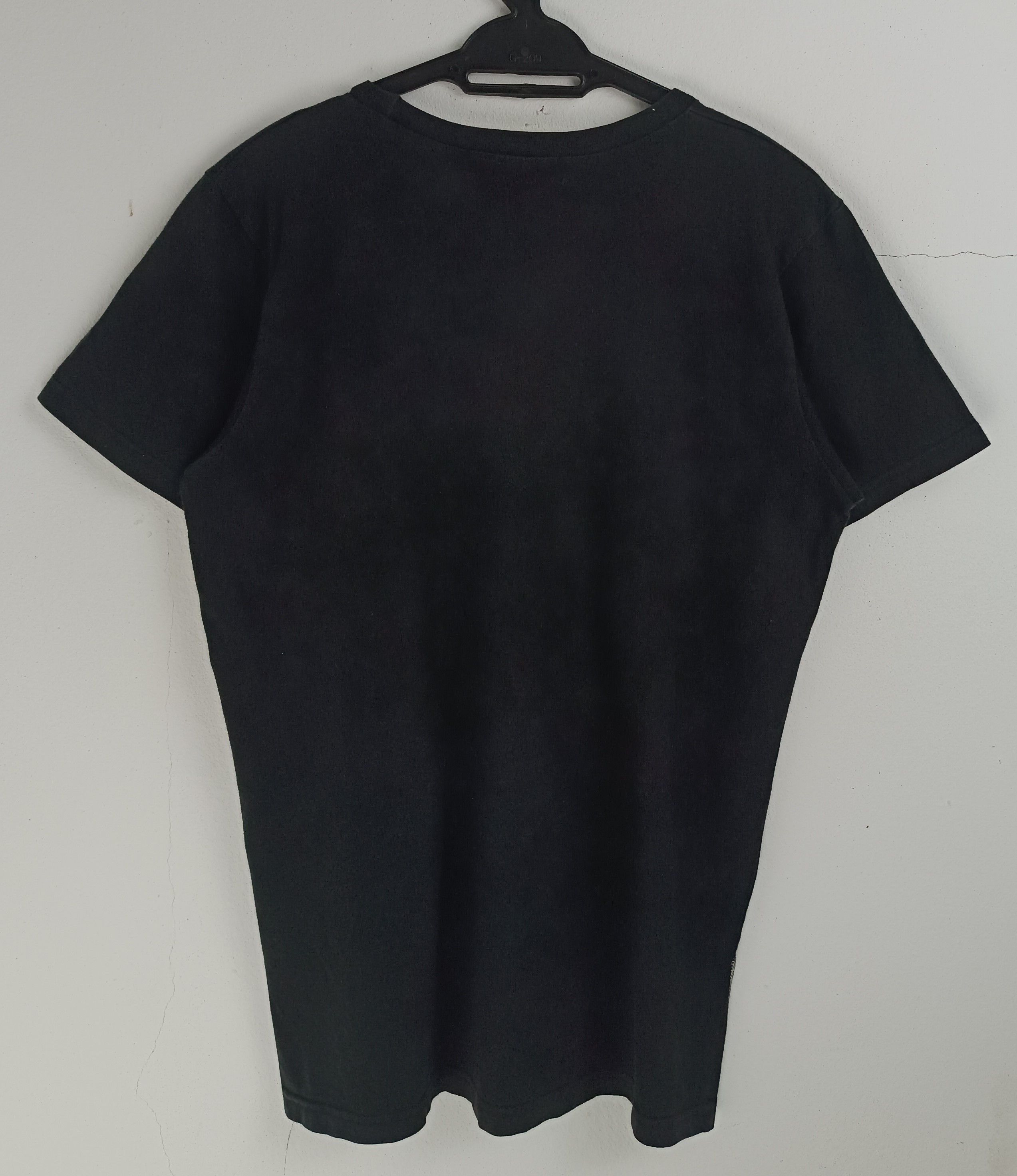Vintage VINTAGE GIRL WITH LV KEFFIYEH PROTEST PEACE LOVE TEE Size US M / EU 48-50 / 2 - 4 Thumbnail