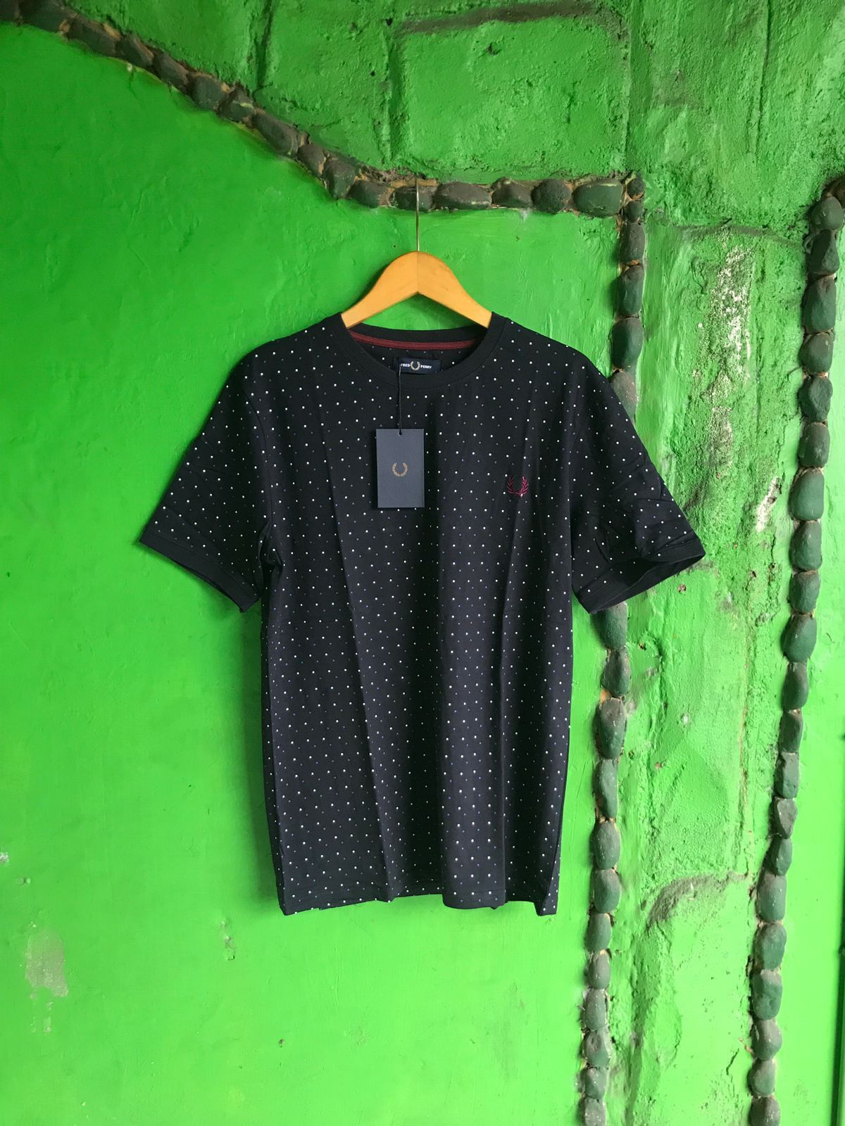 Fred Perry Tshirt fred perry Size US L / EU 52-54 / 3 - 1 Thumbnail