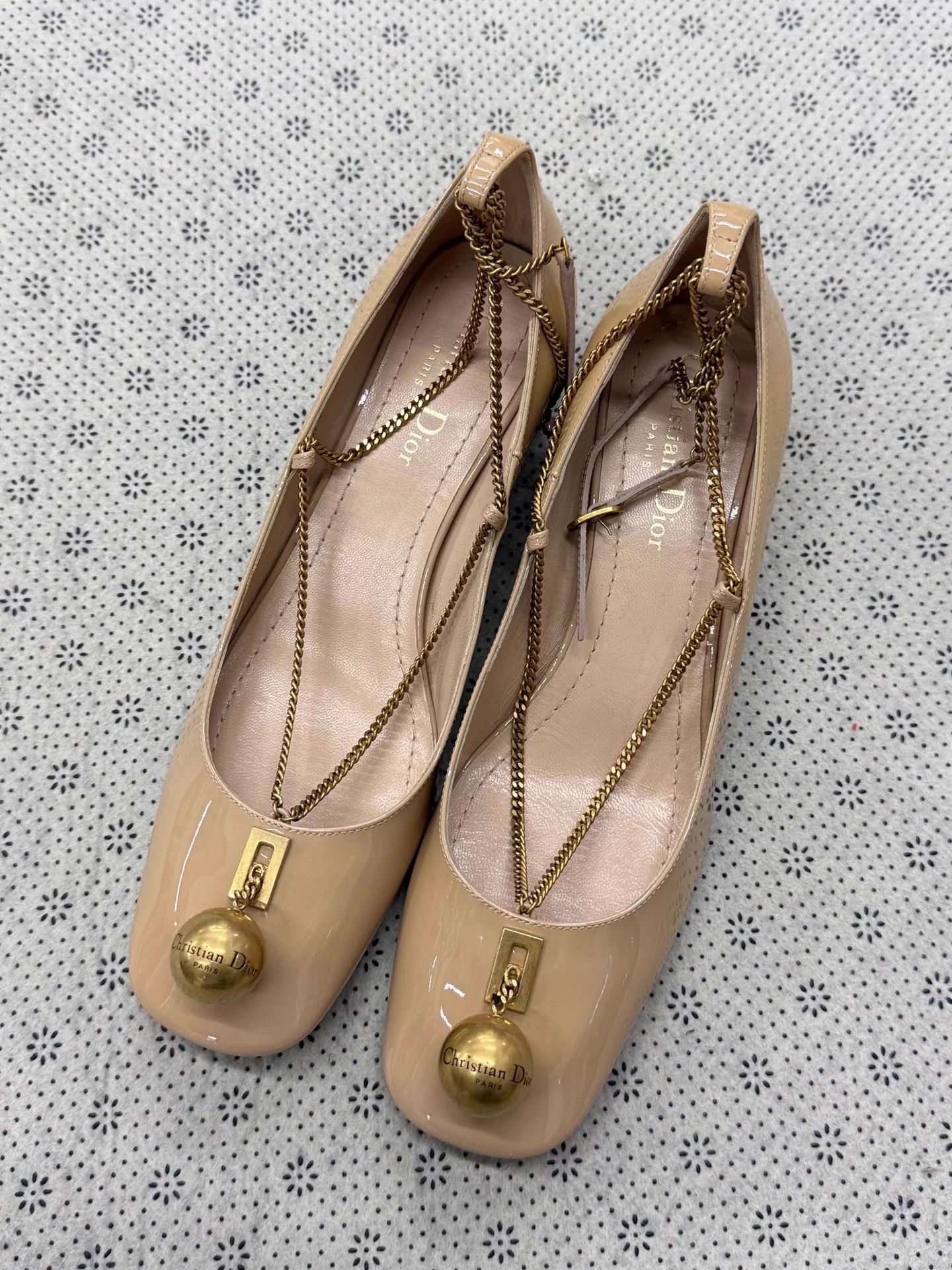 Dior Dior nude gold ball & chain pumps 38.5 unused Size US 7.5 / IT 37.5 - 1 Thumbnail