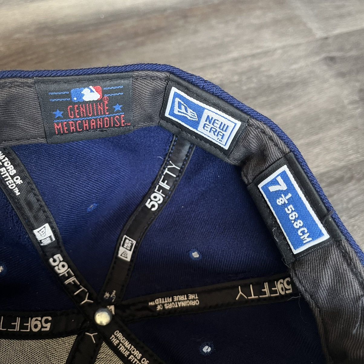 New Era Vintage 2000s MLB New York Mets Skyline Fitted Hat Cap 7 1/8 Size ONE SIZE - 9 Thumbnail