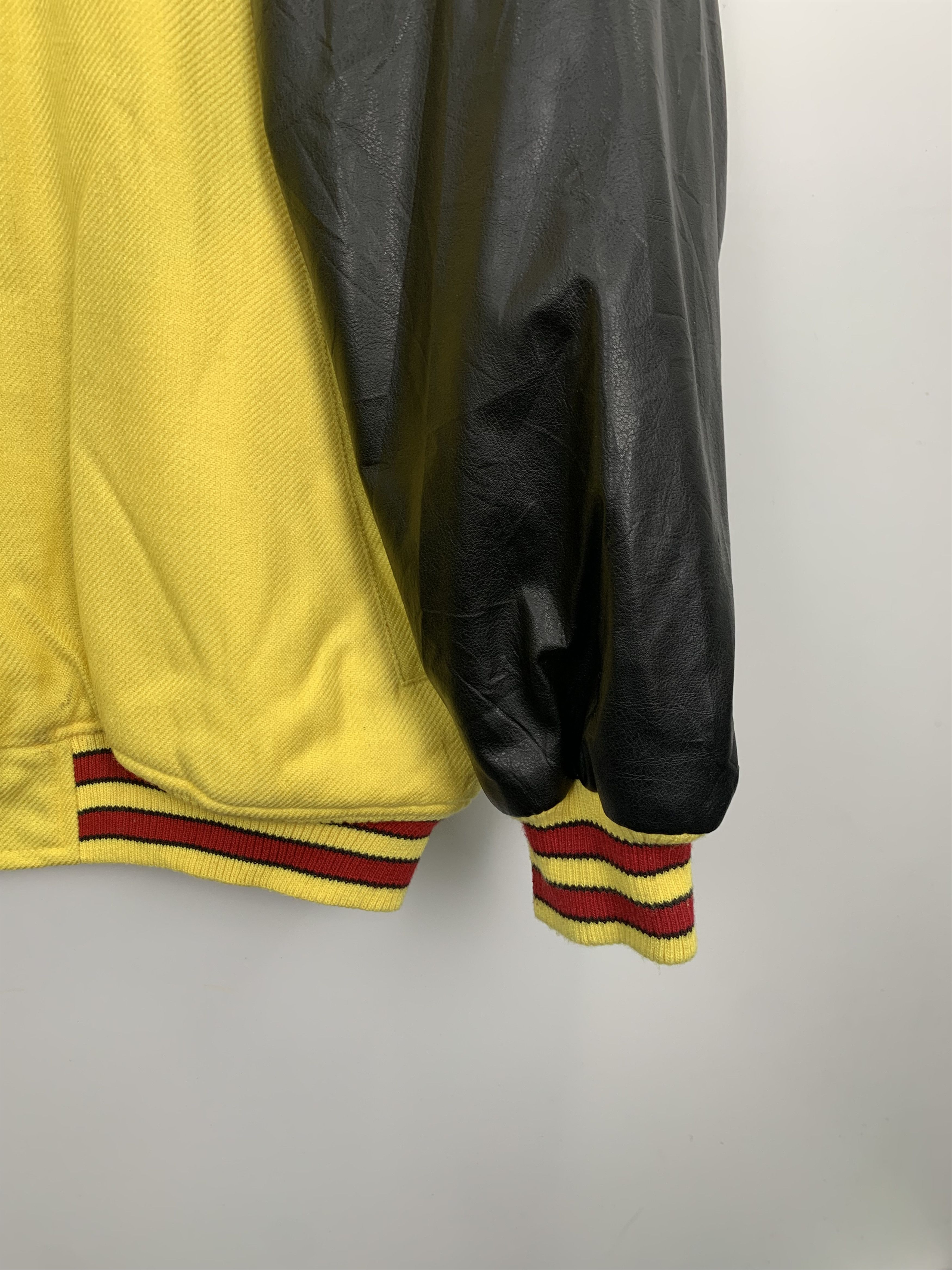 Vintage Vintage 90s Ghost Devil Leather Varsity Jacket Yellow V0465 Size US L / EU 52-54 / 3 - 6 Thumbnail
