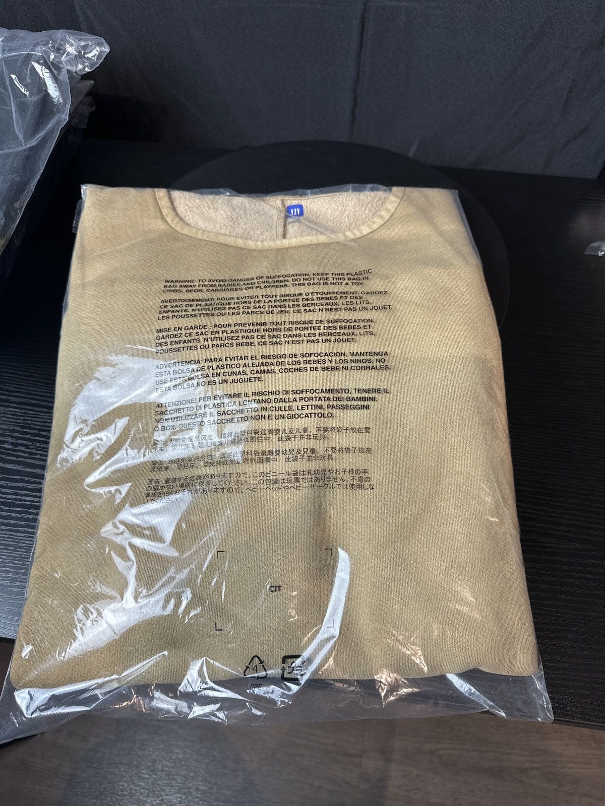 Balenciaga × Gap × Yeezy Yeezy Gap Yoke Bronze Large unreleased Size US L / EU 52-54 / 3 - 5 Thumbnail