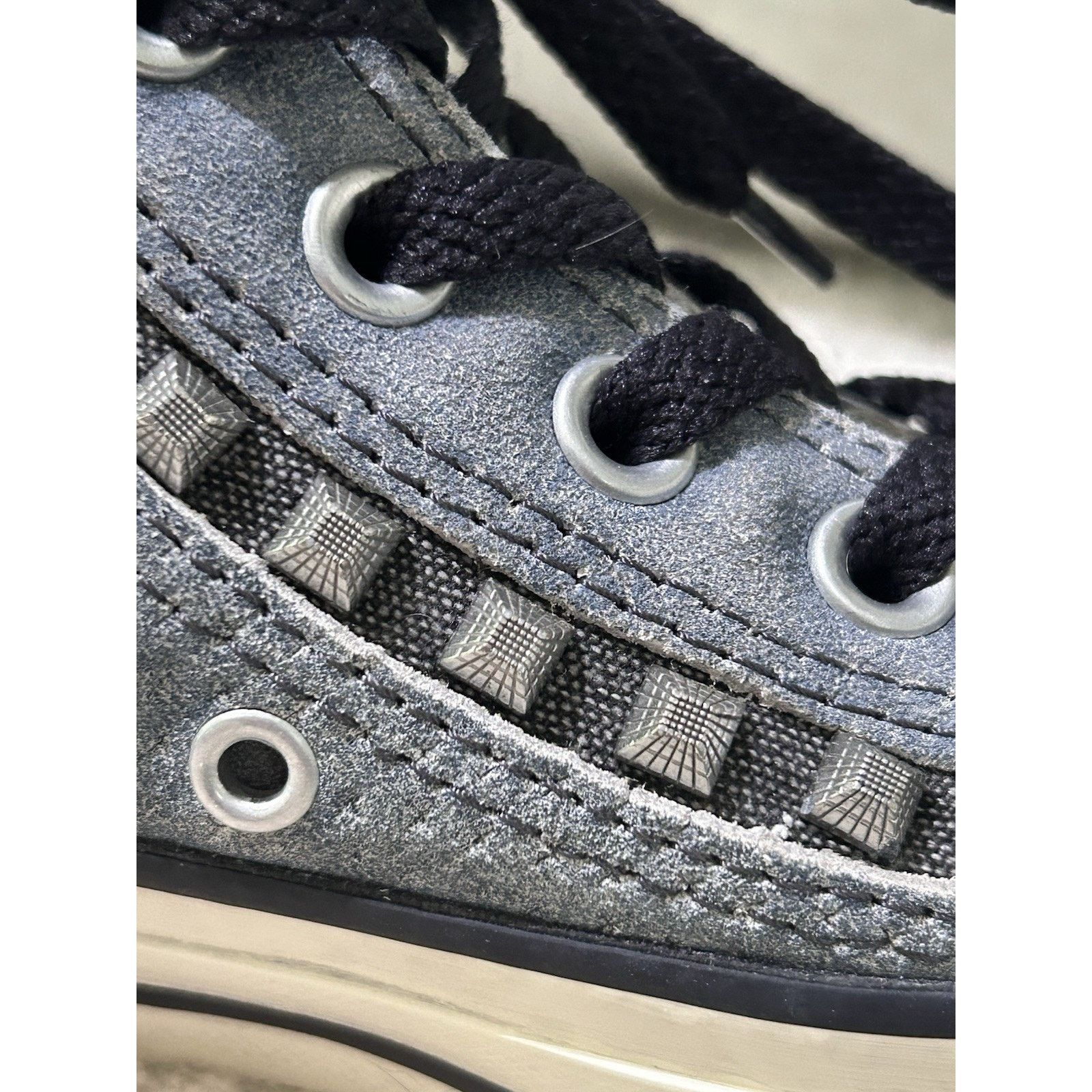 Converse Converse Womens High Top Studded Suede Denim Sneakers Size 7 Size US 7 / IT 37 - 11 Thumbnail
